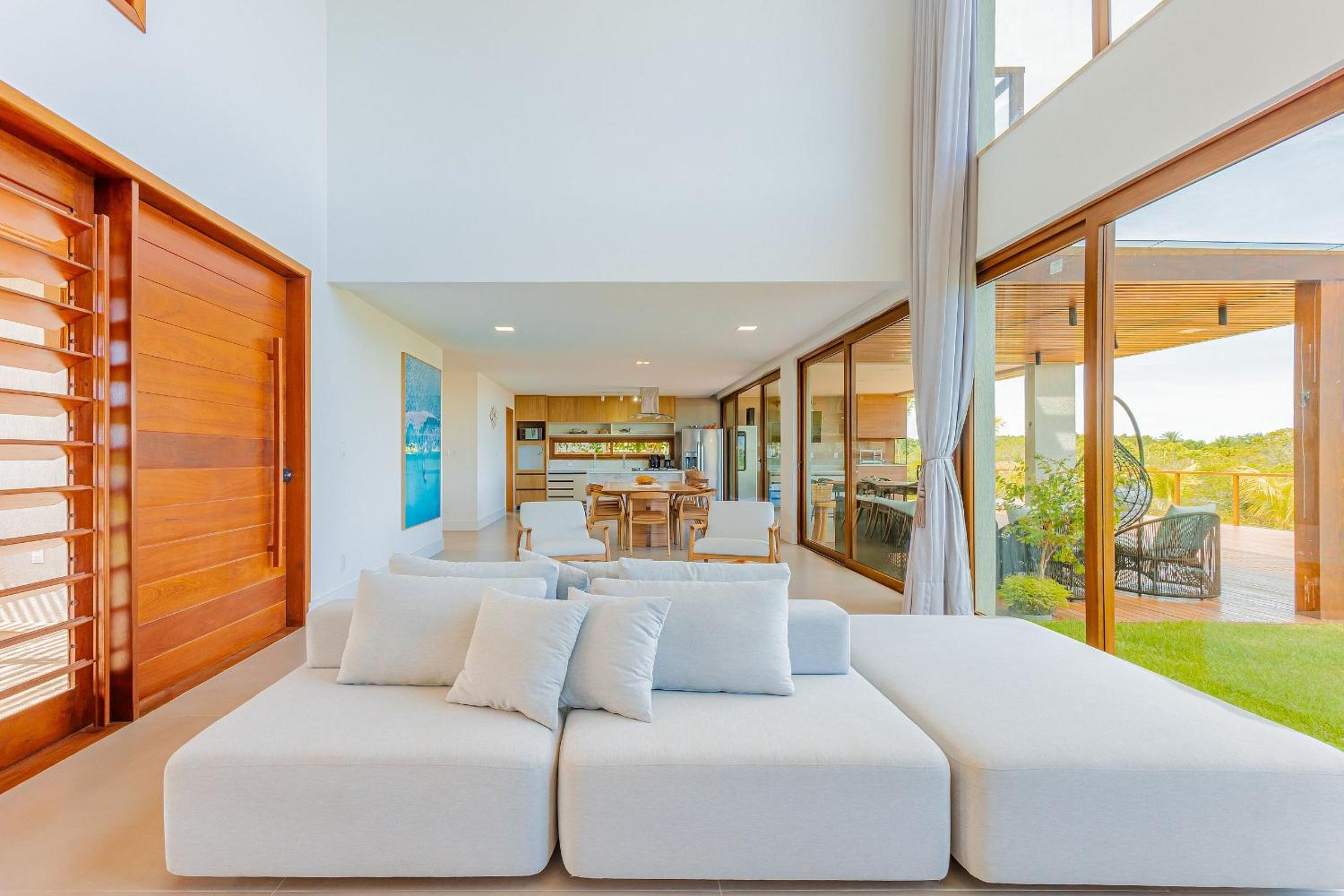 PF54 High Standard House with 5 Suites with Maid Included and Electric Vehicle Charger - Praia do Forte