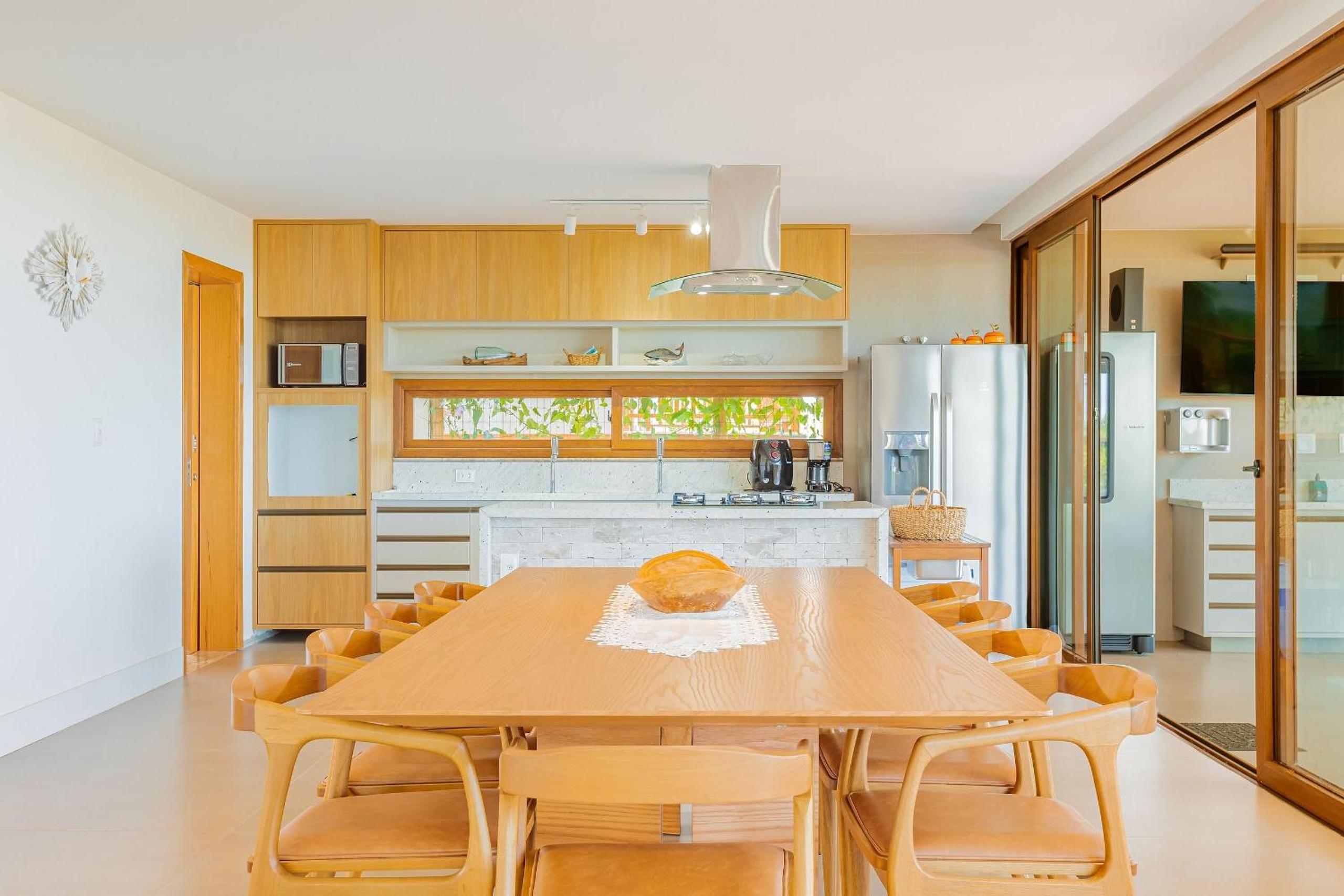 PF54 High Standard House with 5 Suites with Maid Included and Electric Vehicle Charger - Praia do Forte