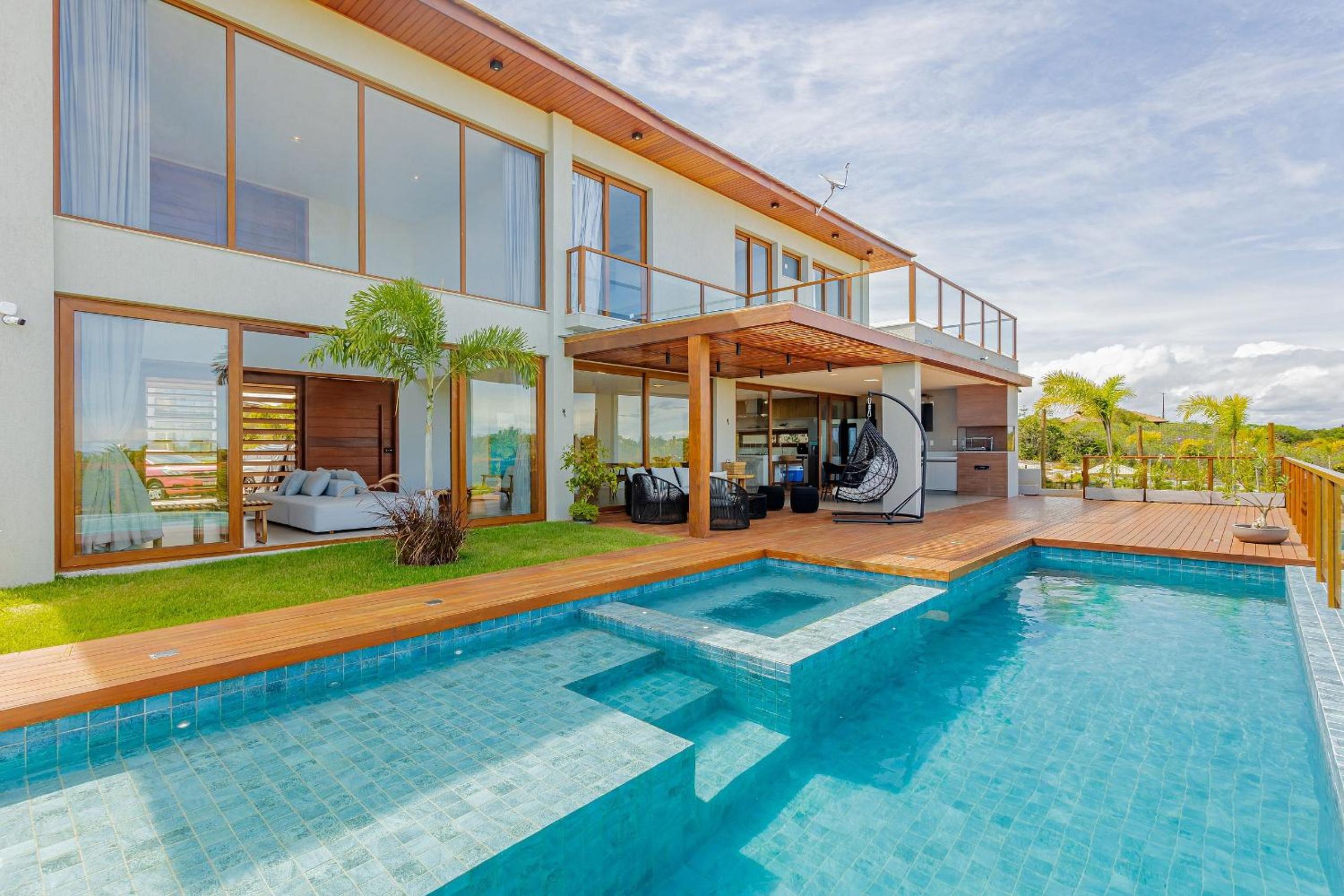 PF54 High Standard House with 5 Suites with Maid Included and Electric Vehicle Charger - Praia do Forte