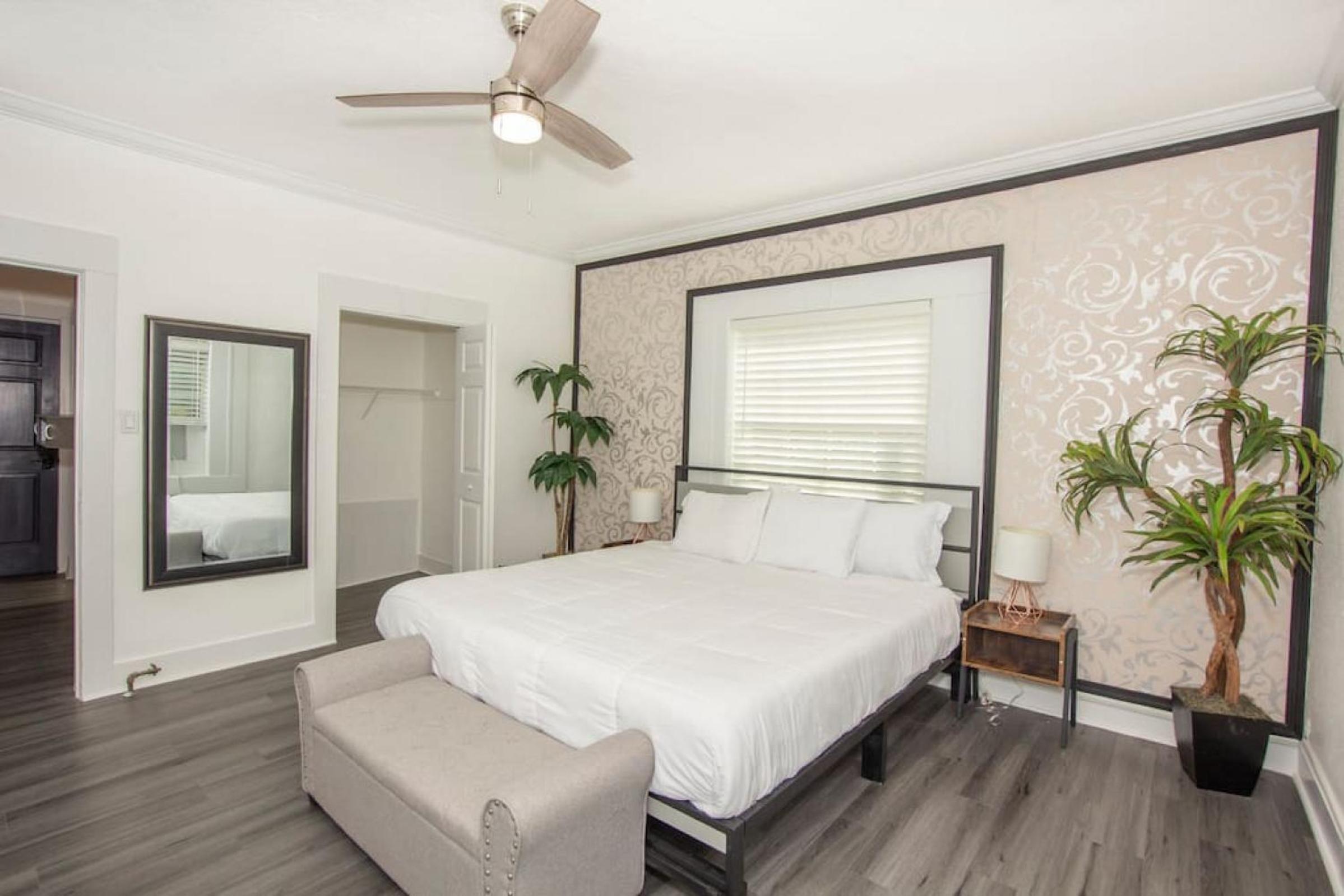 Modern Westshore