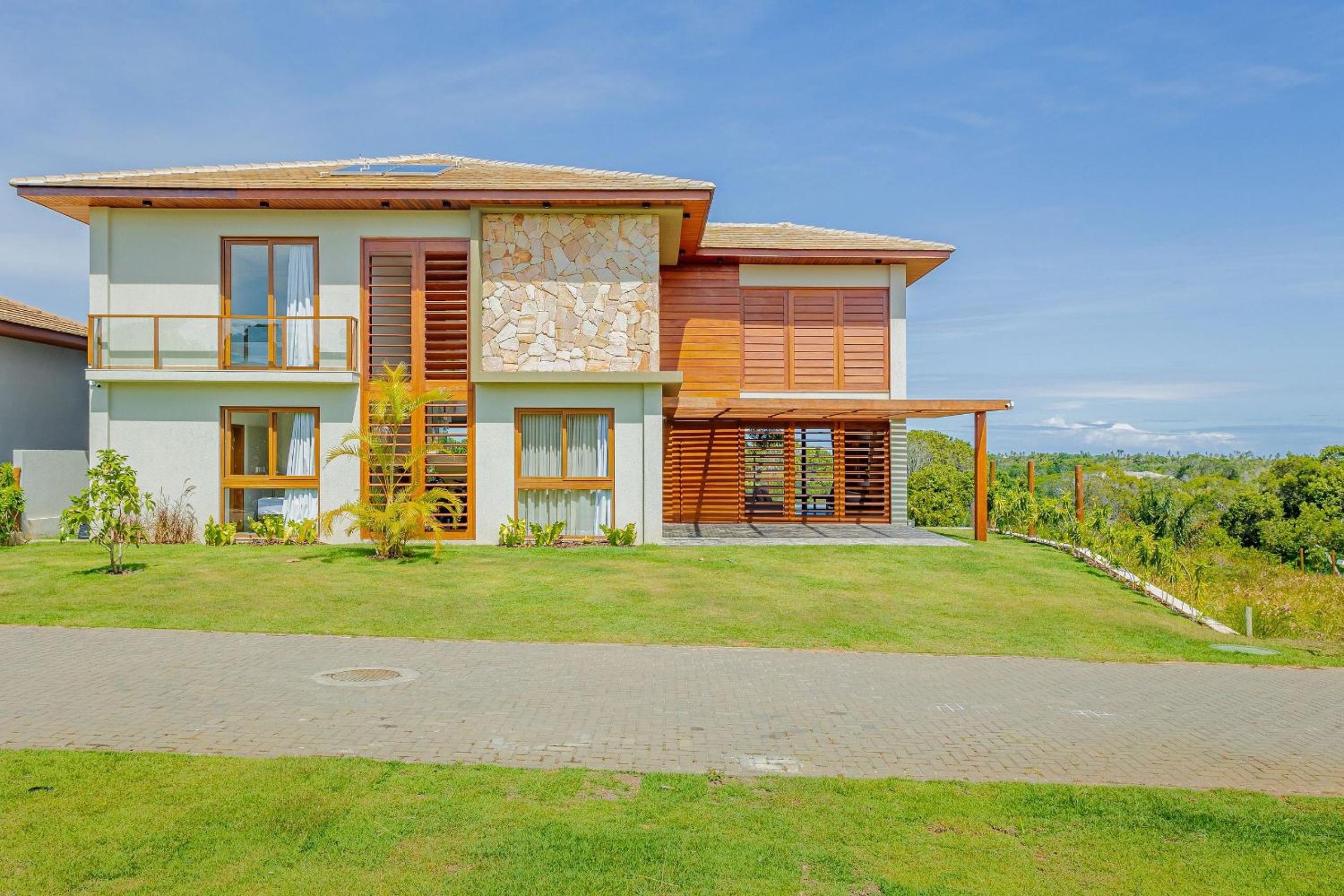 PF54 High Standard House with 5 Suites with Maid Included and Electric Vehicle Charger - Praia do Forte