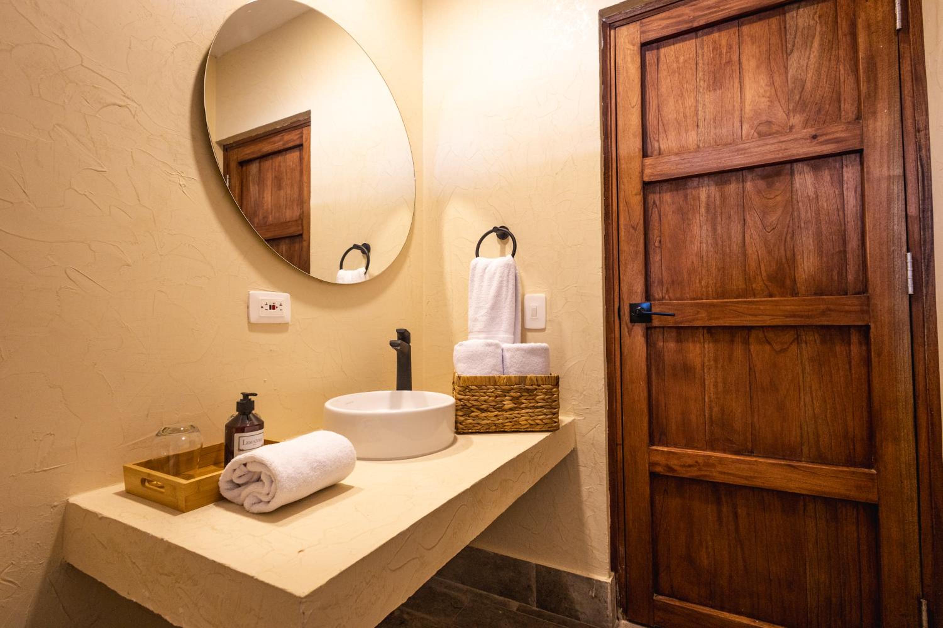 Casa Noa Colonial Rooms