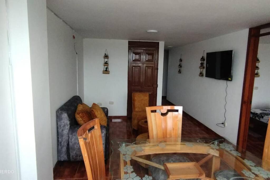 Apartamento MONACO Céntrico Tercer Piso sin ascensor