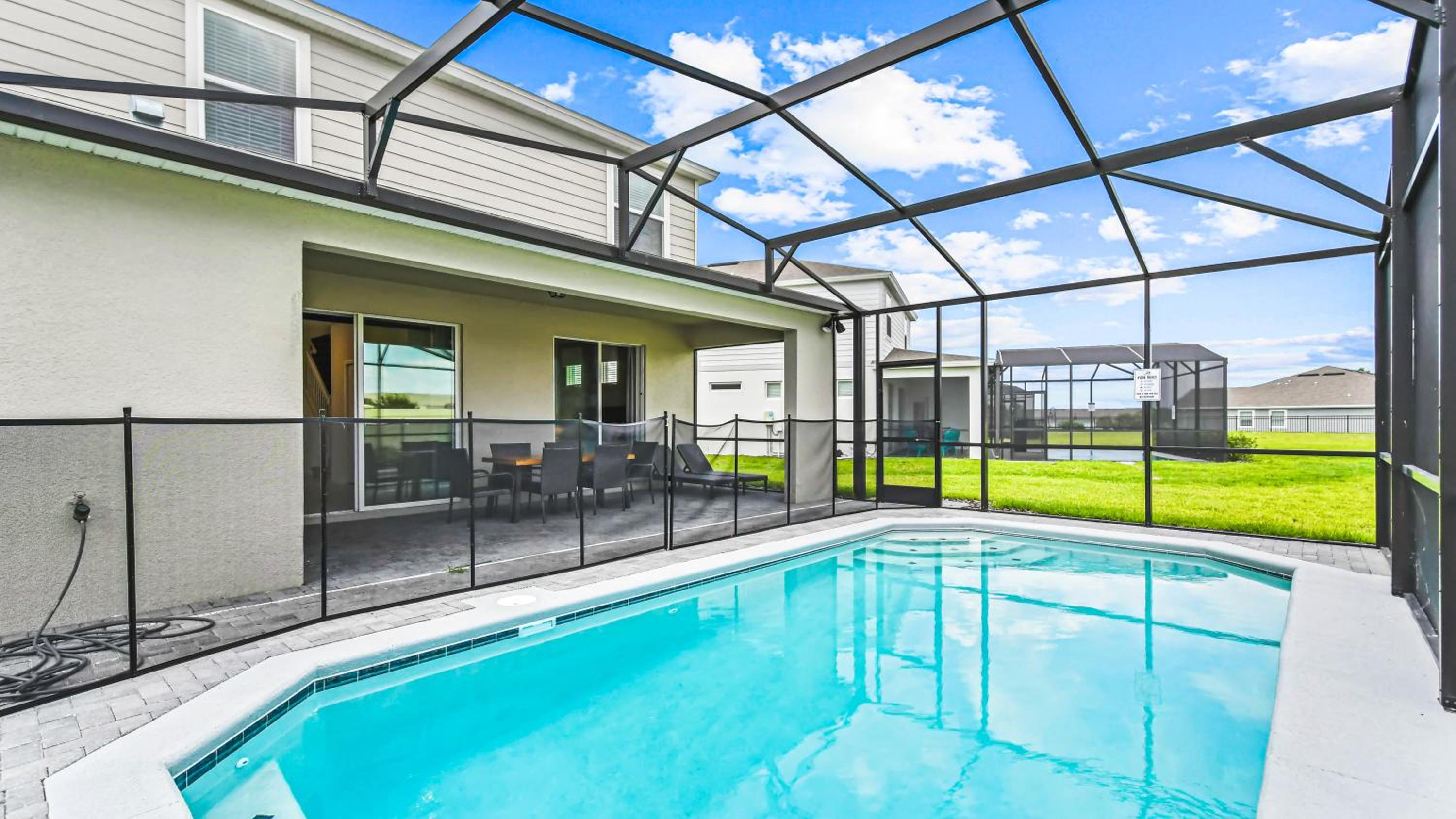 Villa Pool Near Disney 5br 3305 view 3
