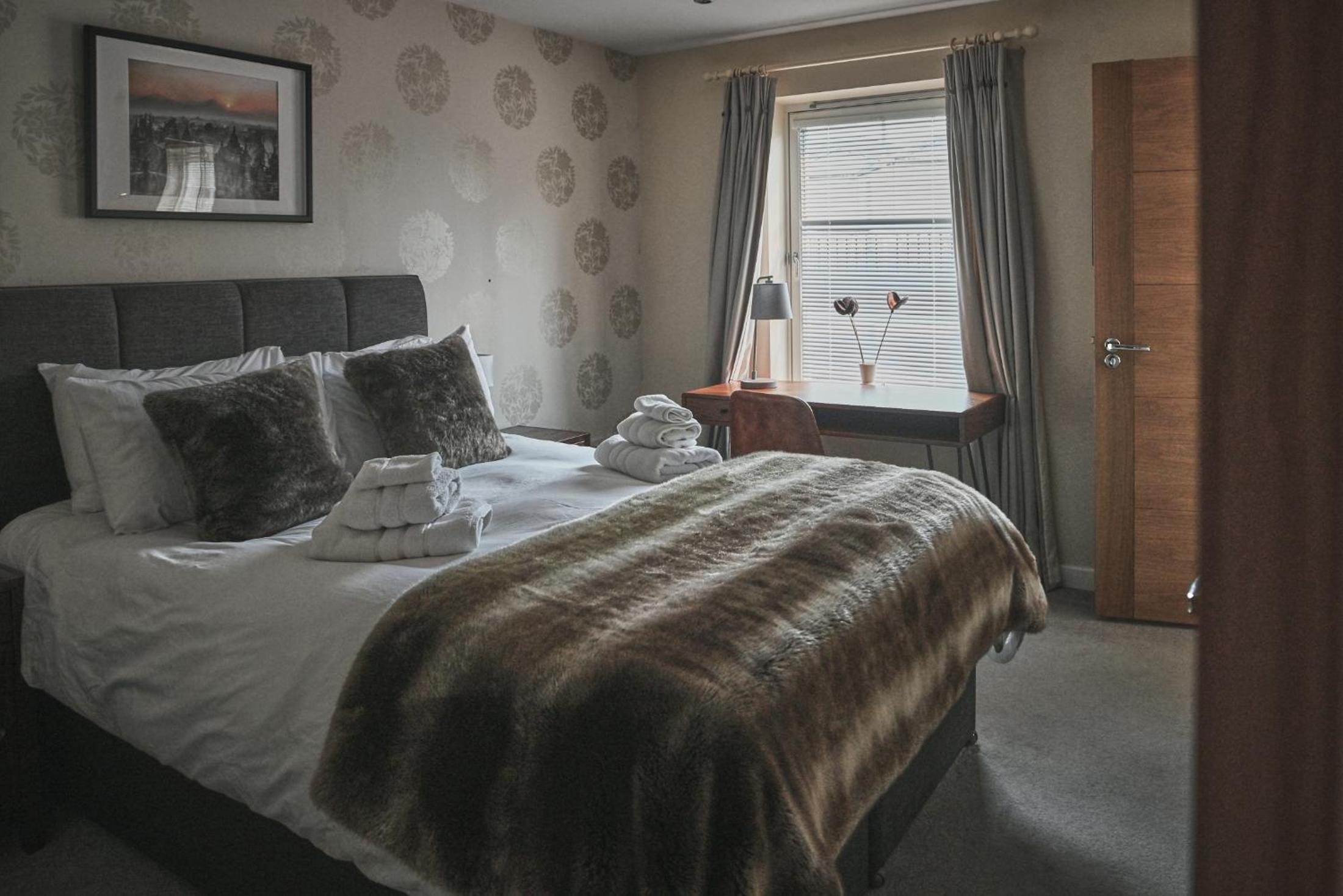 The Steadings, Aviemore Luxury 5 star rated 3 Bed with home cinema garden and parking view 5