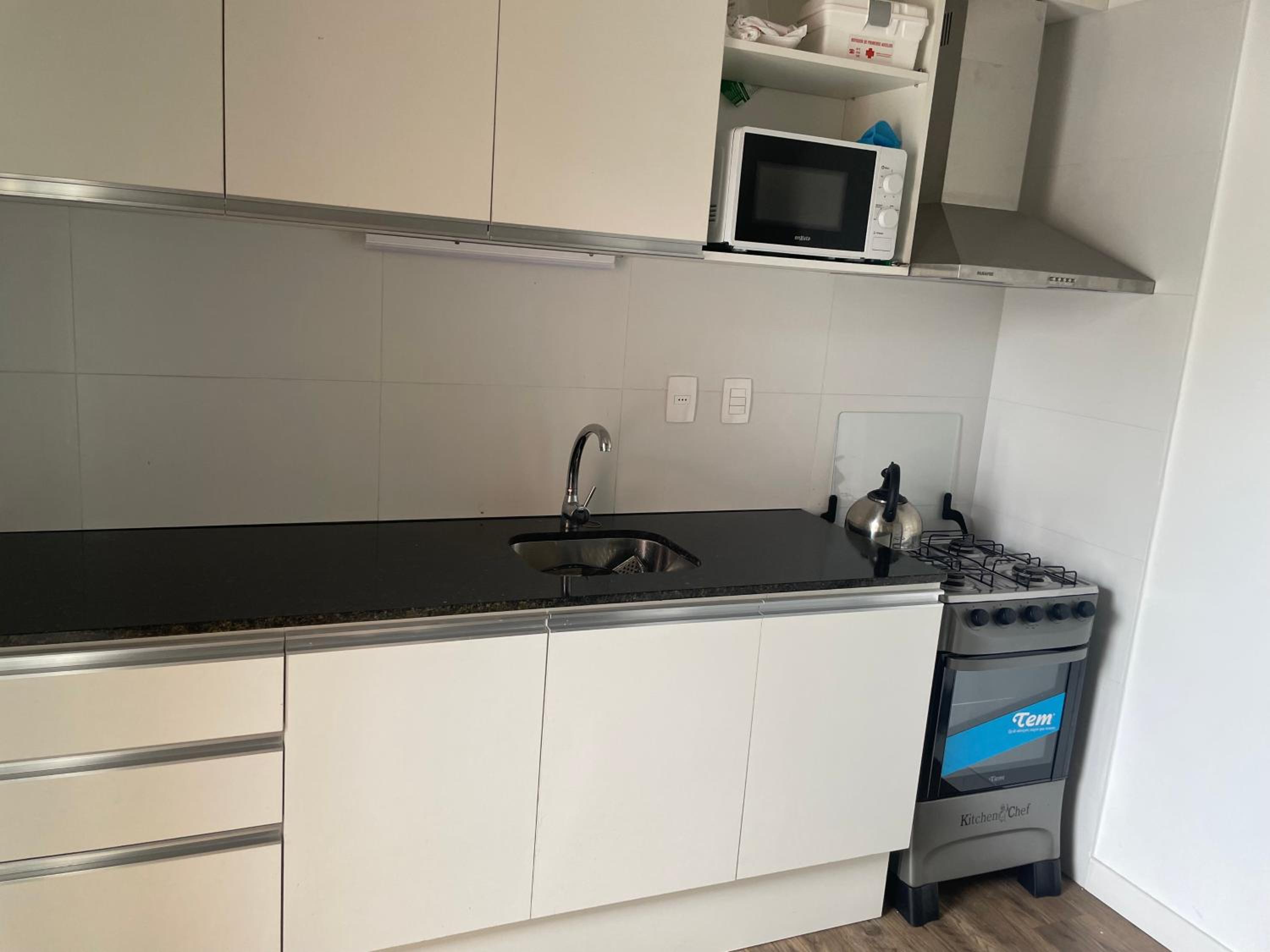 Nuevo y confortable apto con parrilla view 4