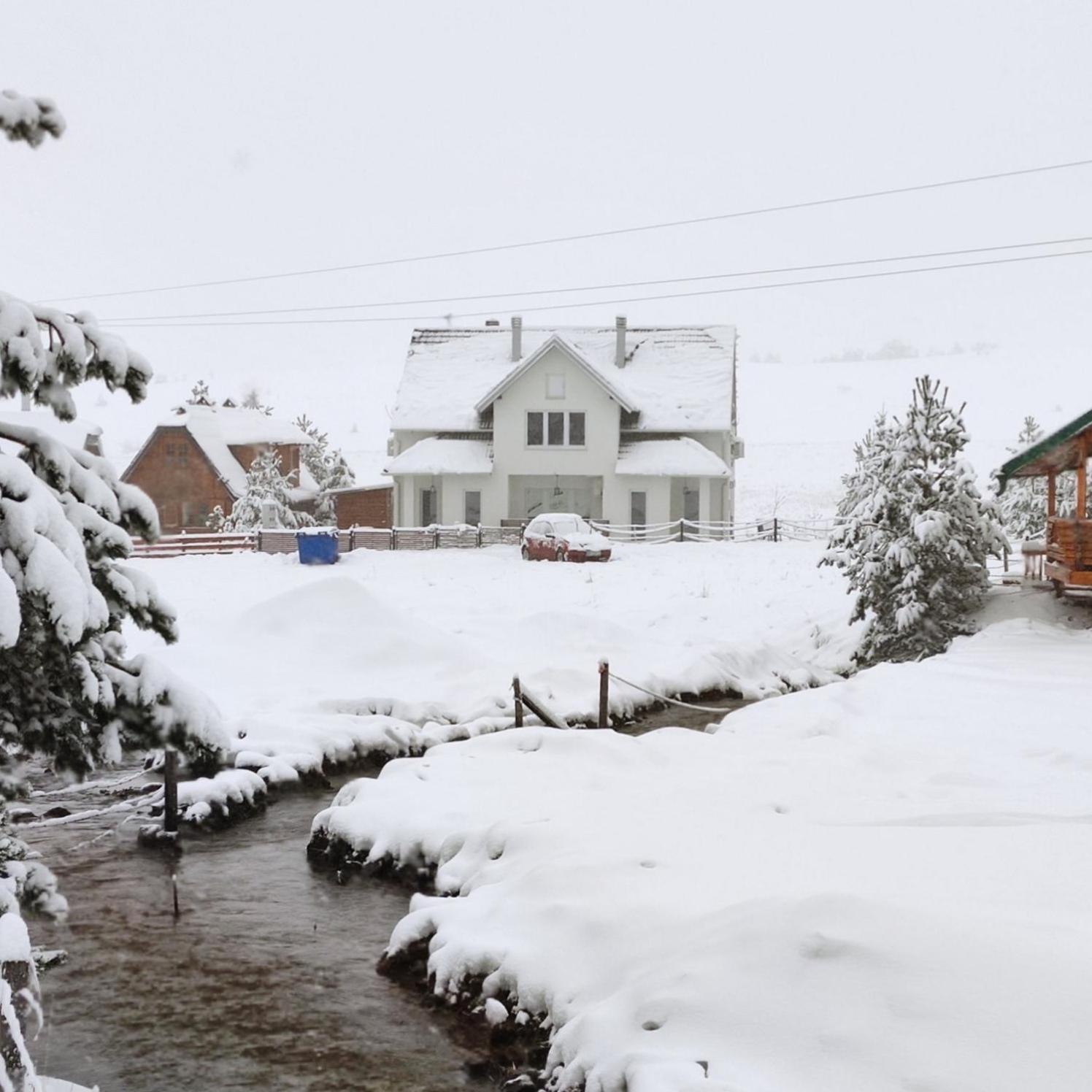 TORNIK MANOR apartments view 2