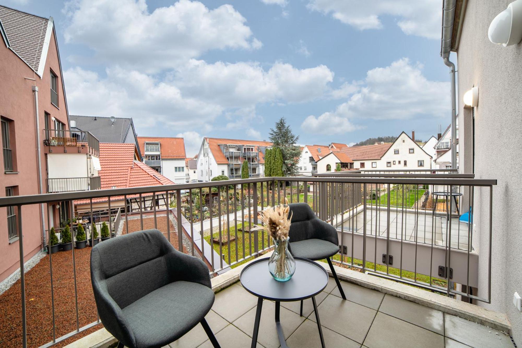 ZENtrahome - Zentral Business Outlet SmartTV Balkon