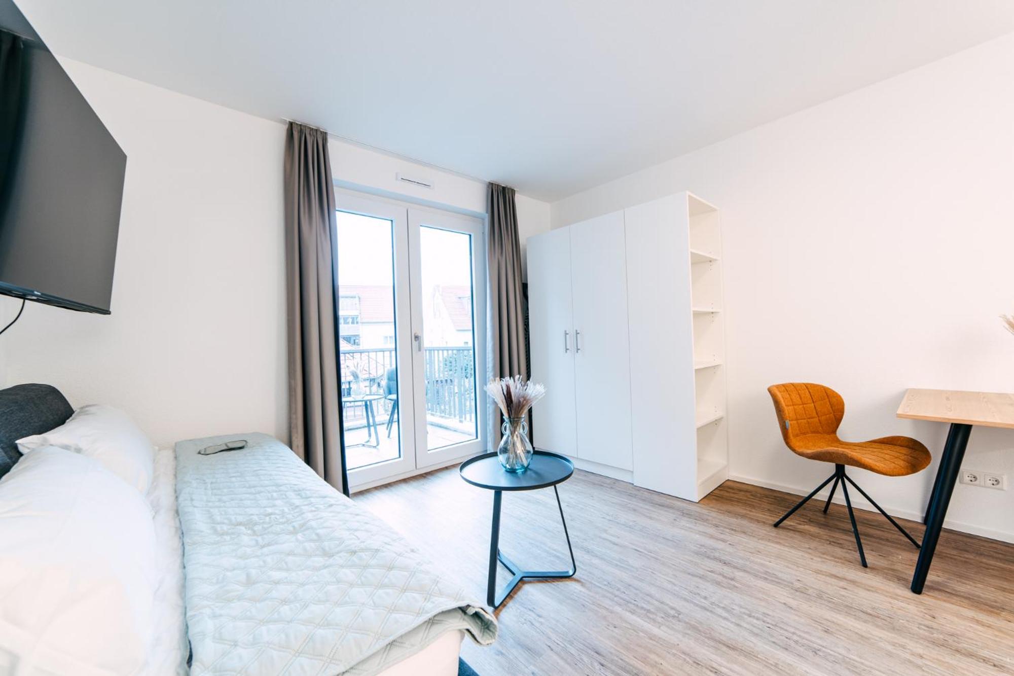 ZENtrahome - Zentral Business Outlet SmartTV Balkon