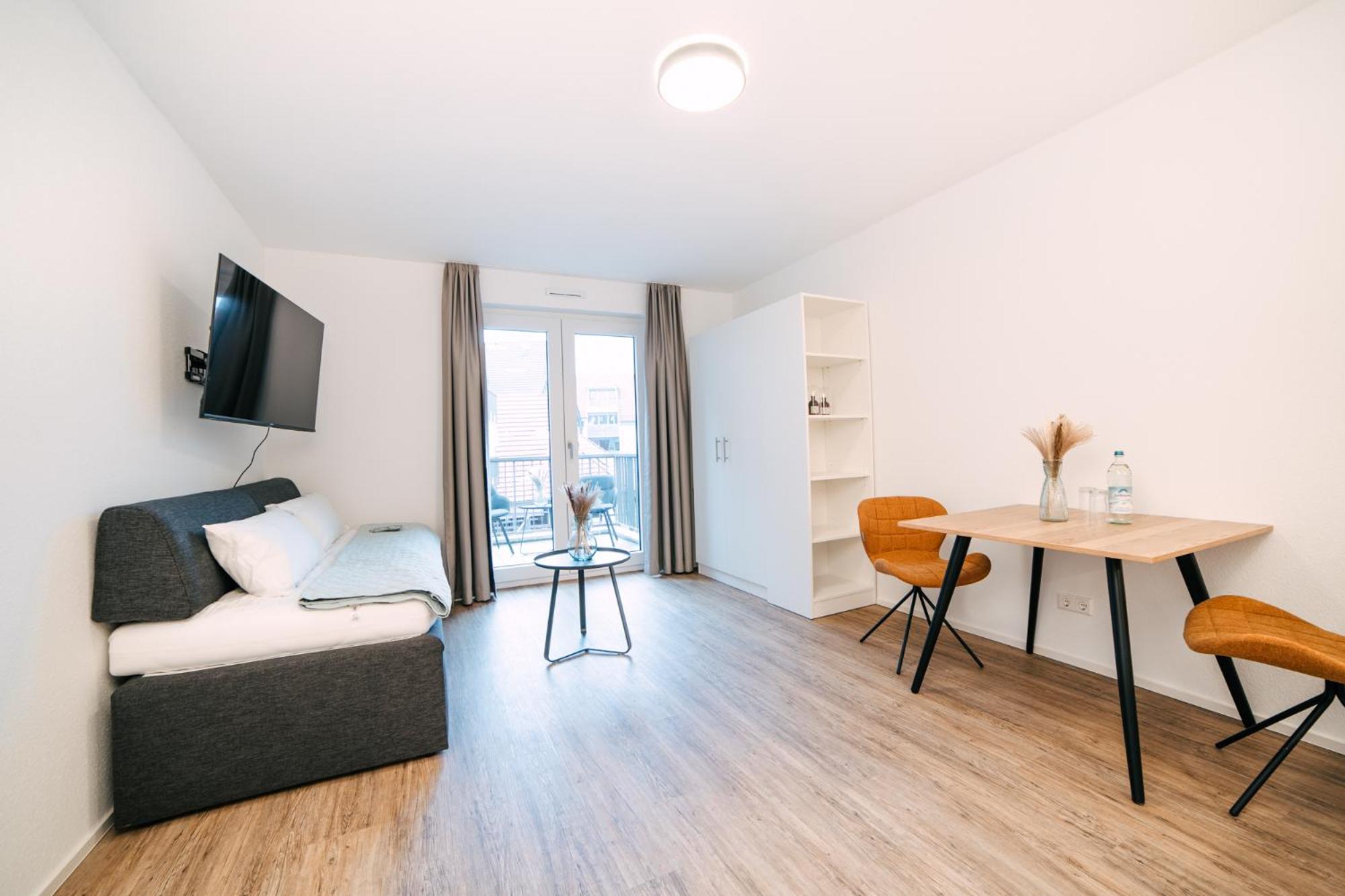 ZENtrahome - Zentral Business Outlet SmartTV Balkon