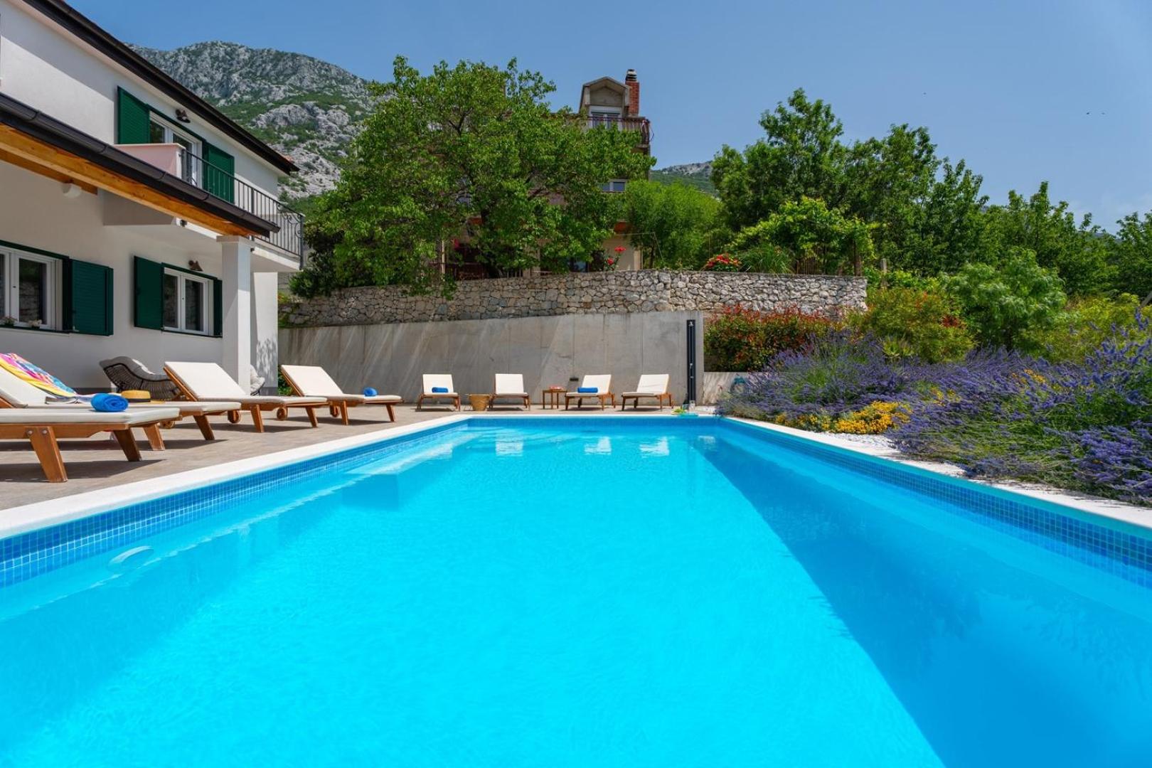 Villa Belina: 4 ensuite bedrooms, game room, heated pool, sauna & gym view 4