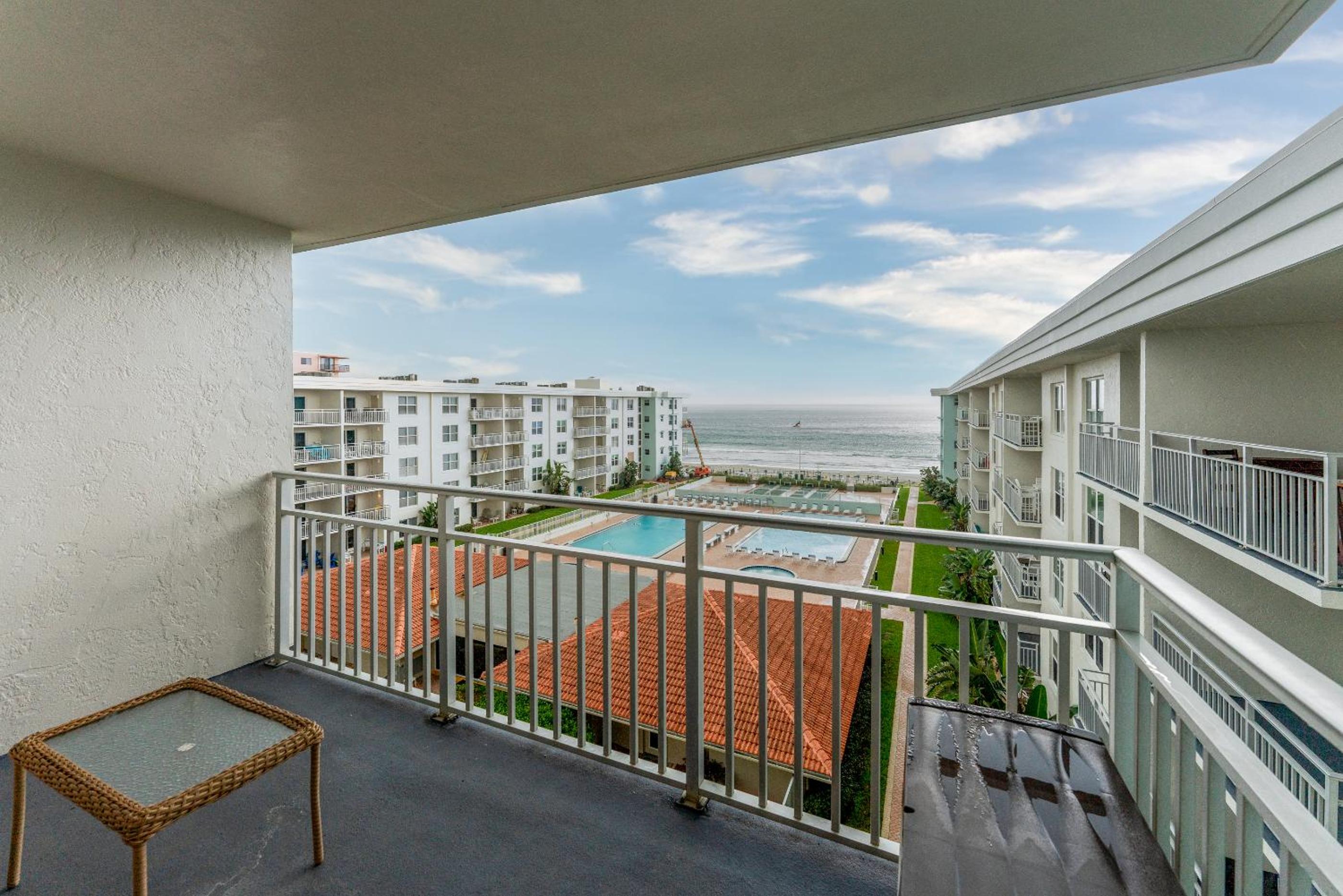 Fabulous Ocean and Pool Views From Balcony & Located on No-Drive Beach