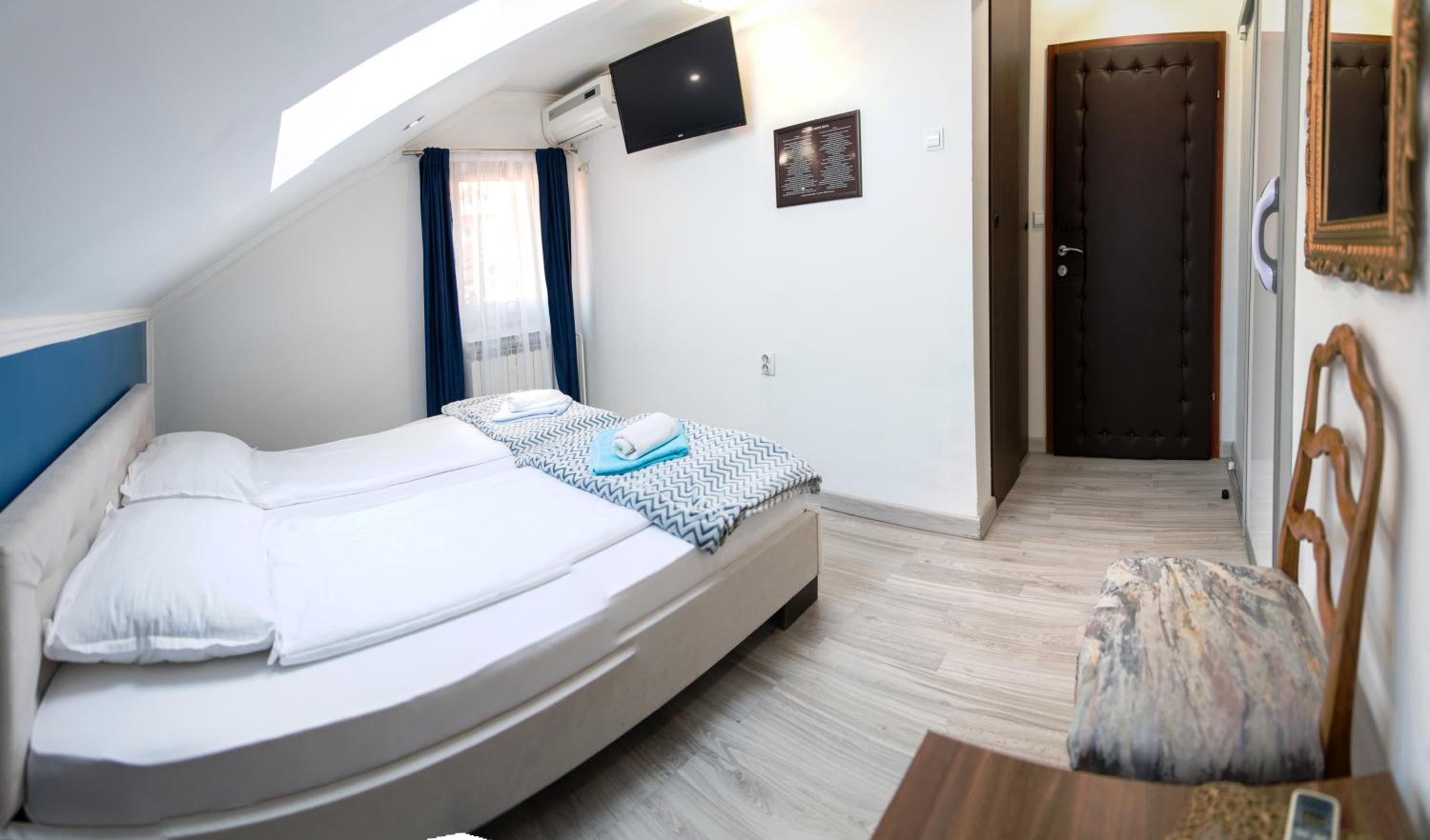 ĆIRO HOTEL -free parking