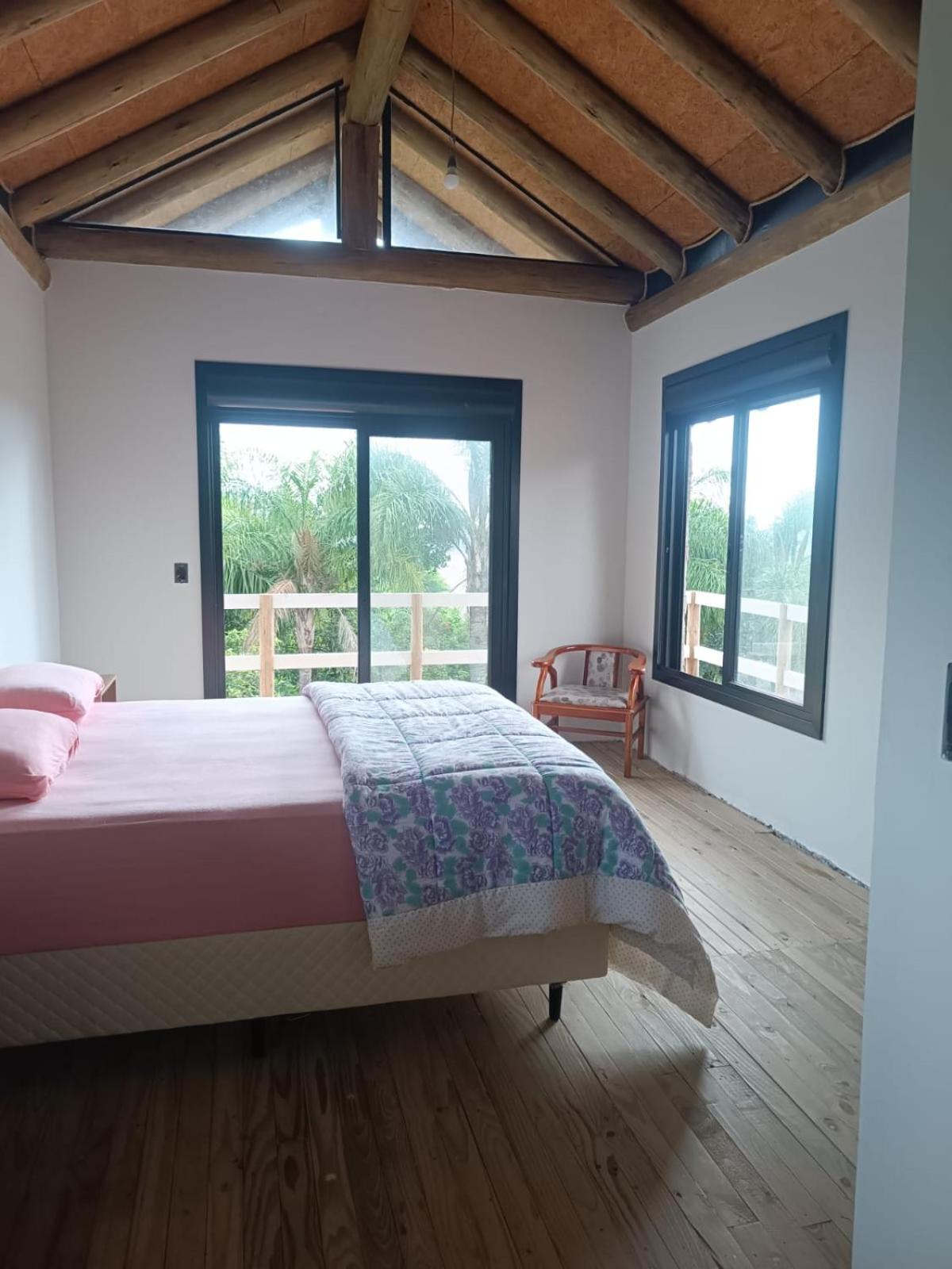 Casa com piscina em Torres
