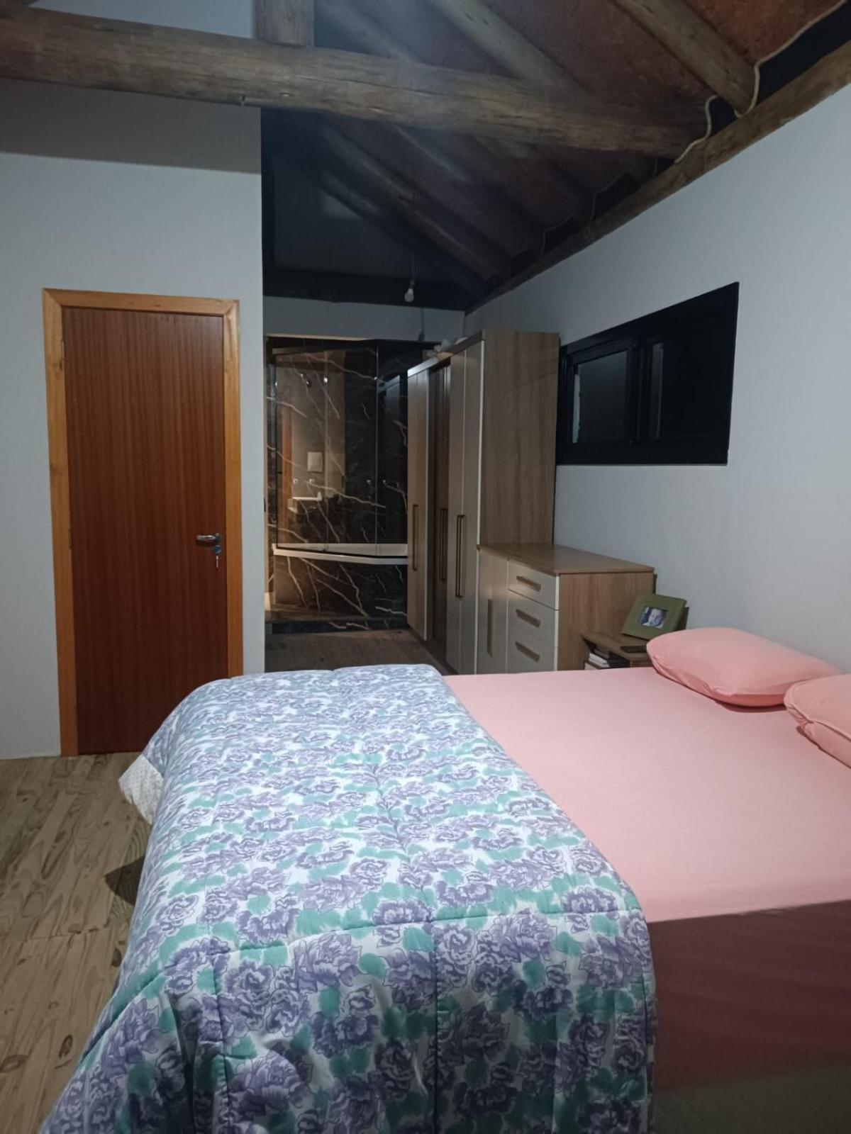 Casa com piscina em Torres