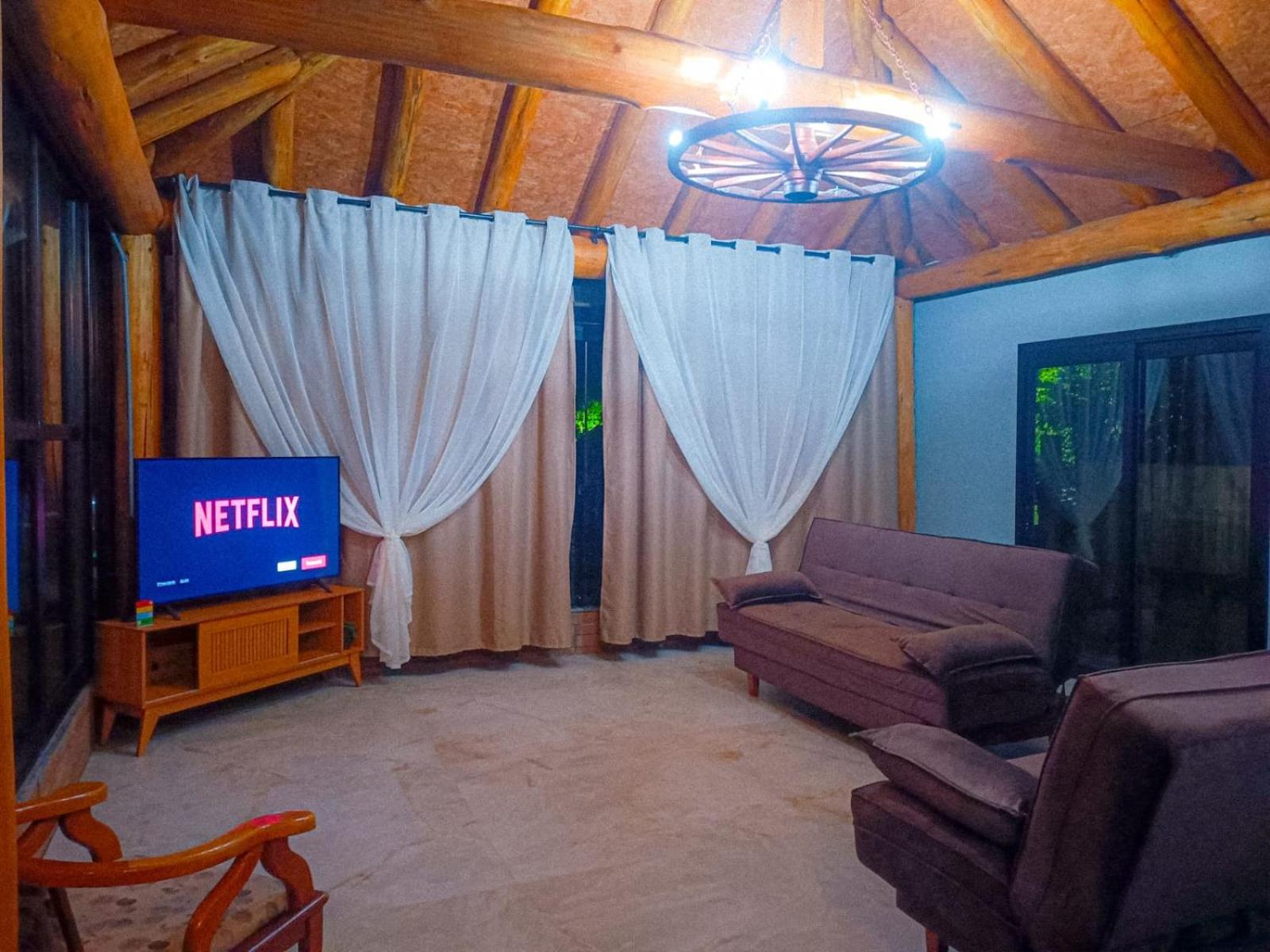 Casa com piscina em Torres