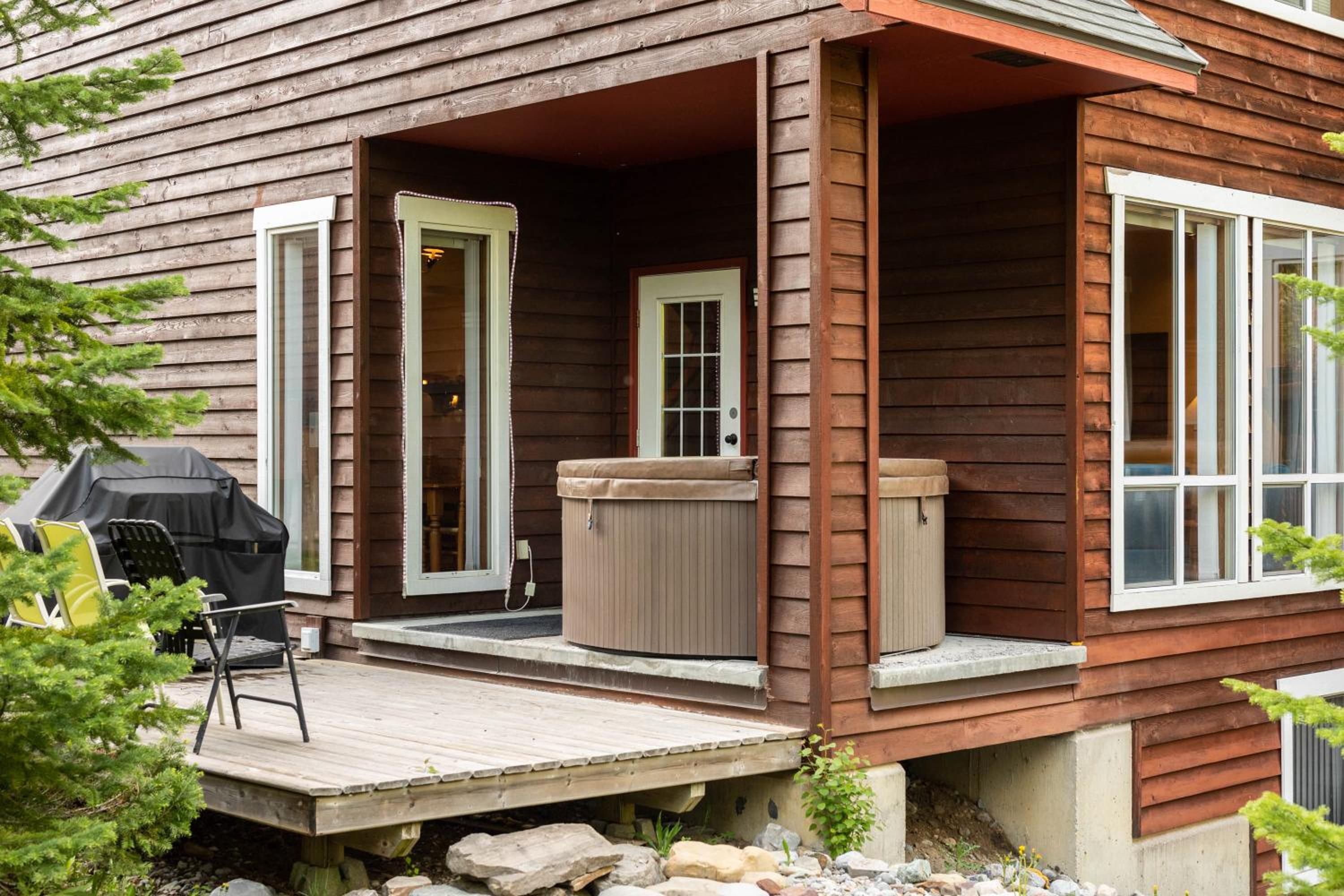 Polar Peak Lodges by Fernie Central Reservations