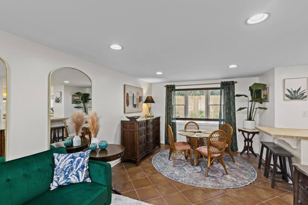 Sunshine Cottage