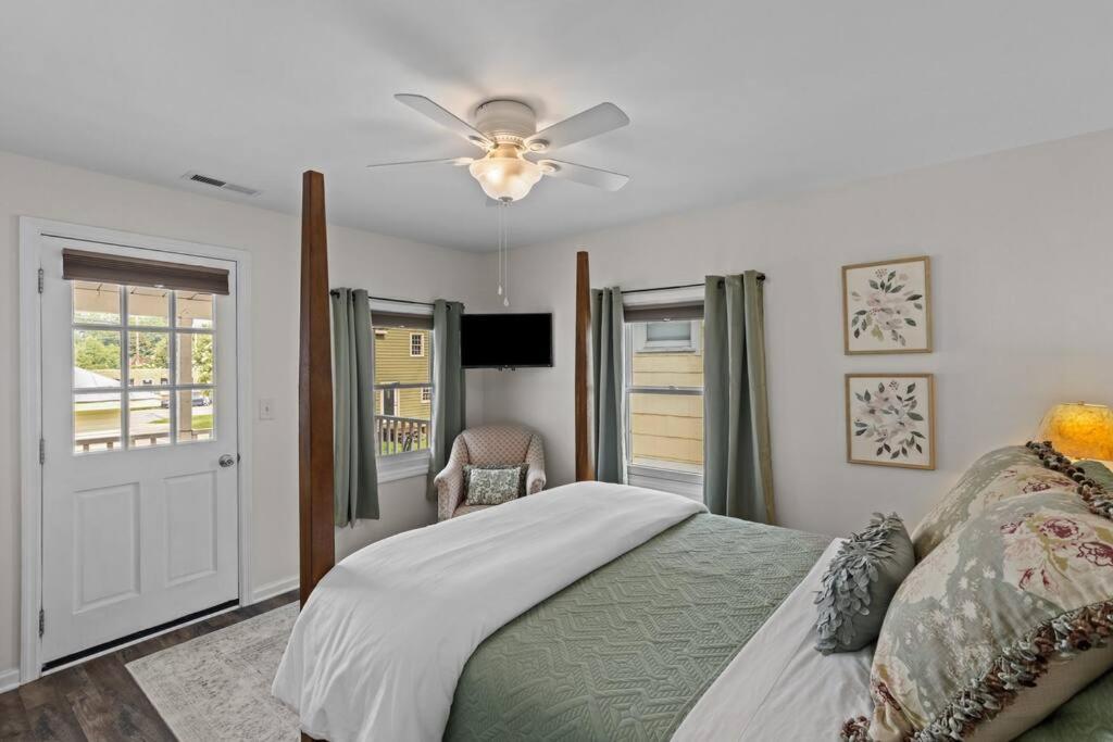 Sunshine Cottage