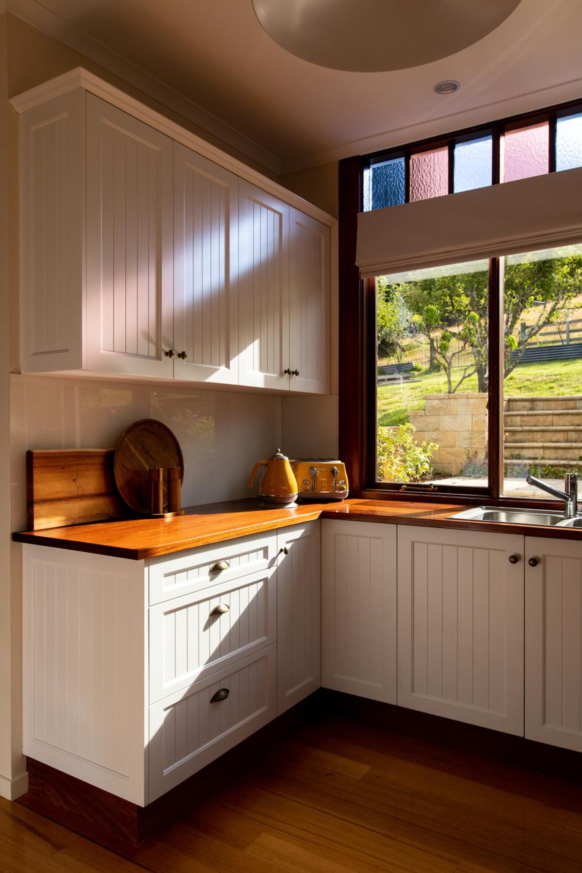 Woodland Bay Retreat-Hot tub,Sauna and Bayview Retreat