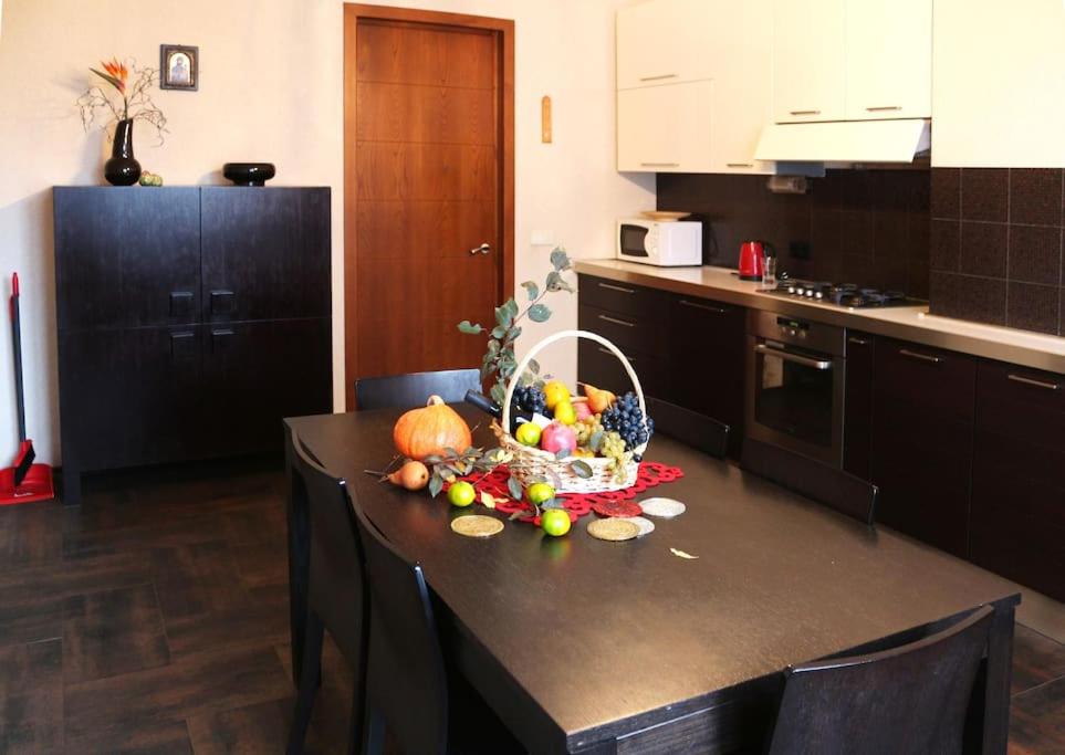 Tsiklauri Luxurious Apartment in the City Centre view 5