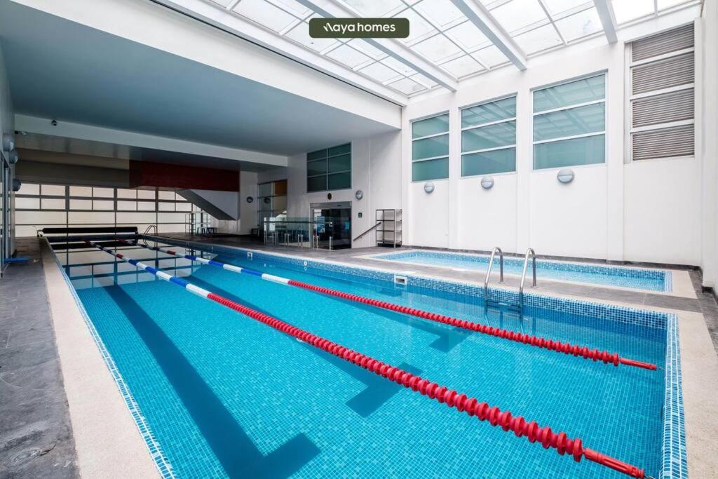 Redesigned 1BR Condo in Polanco - Pool Gym & Padel photo 2