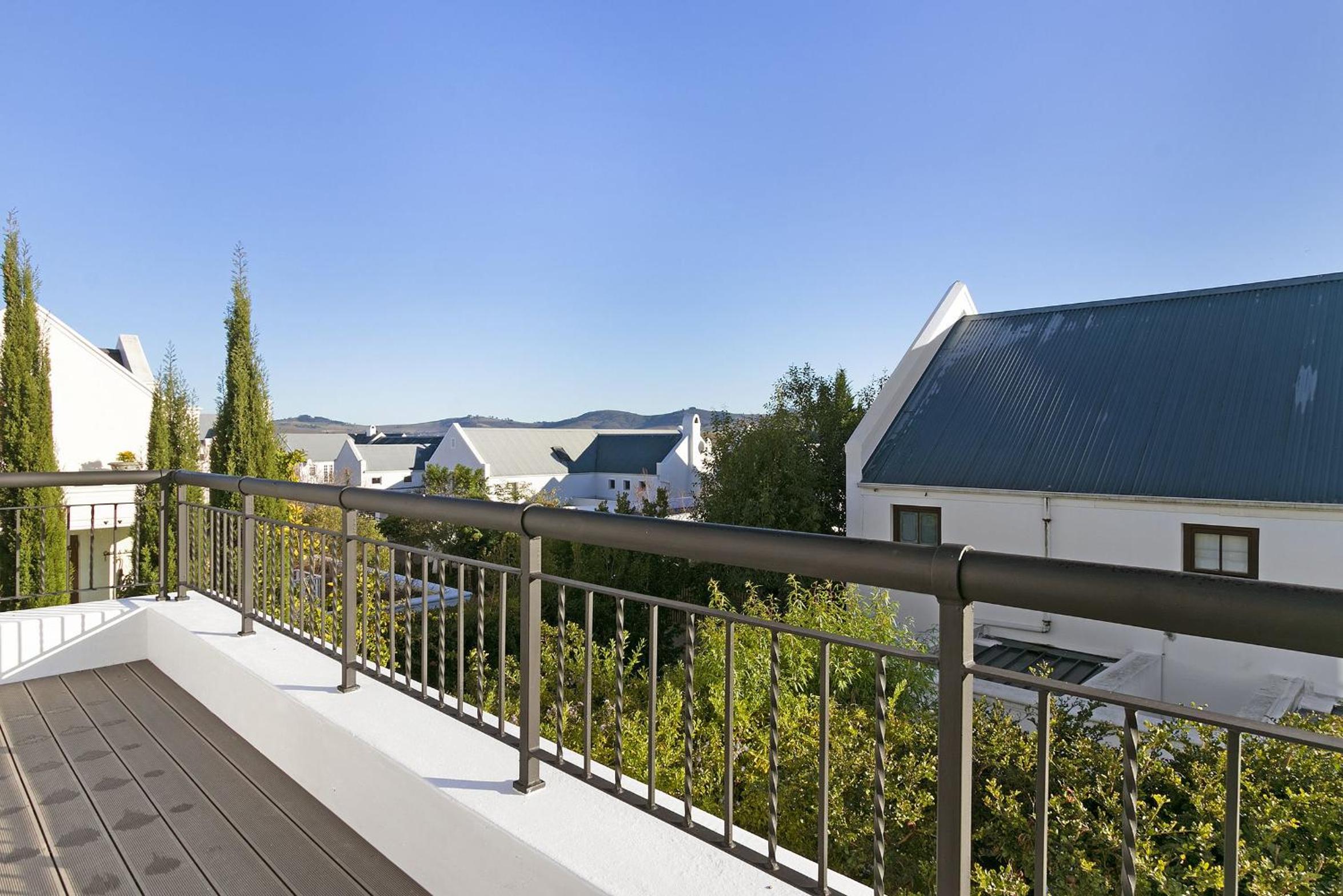 Winelands Golf Lodges 22 view 5