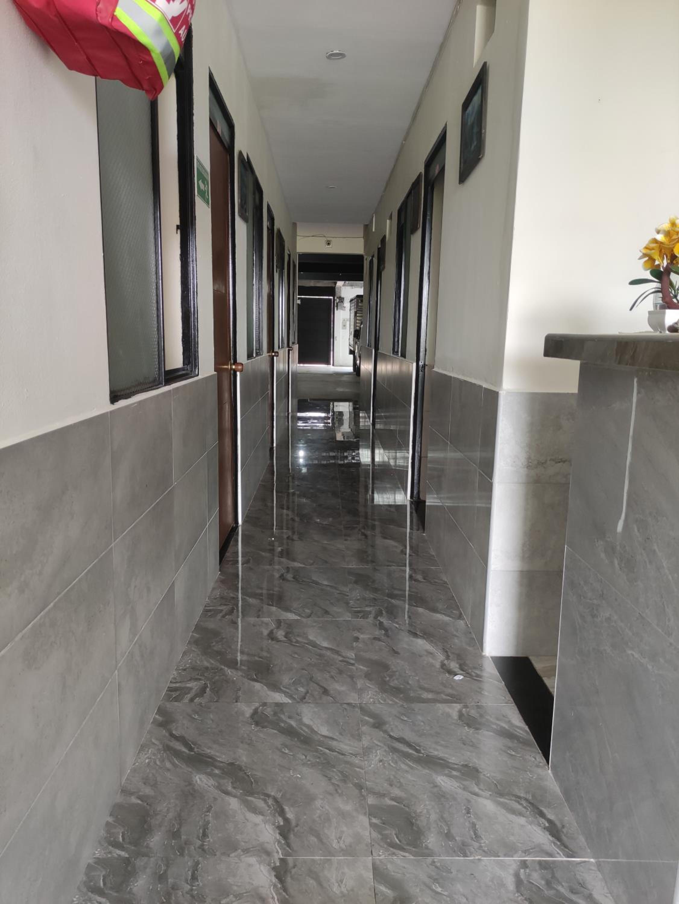 HOTEL KIRPAS - Property Image 1