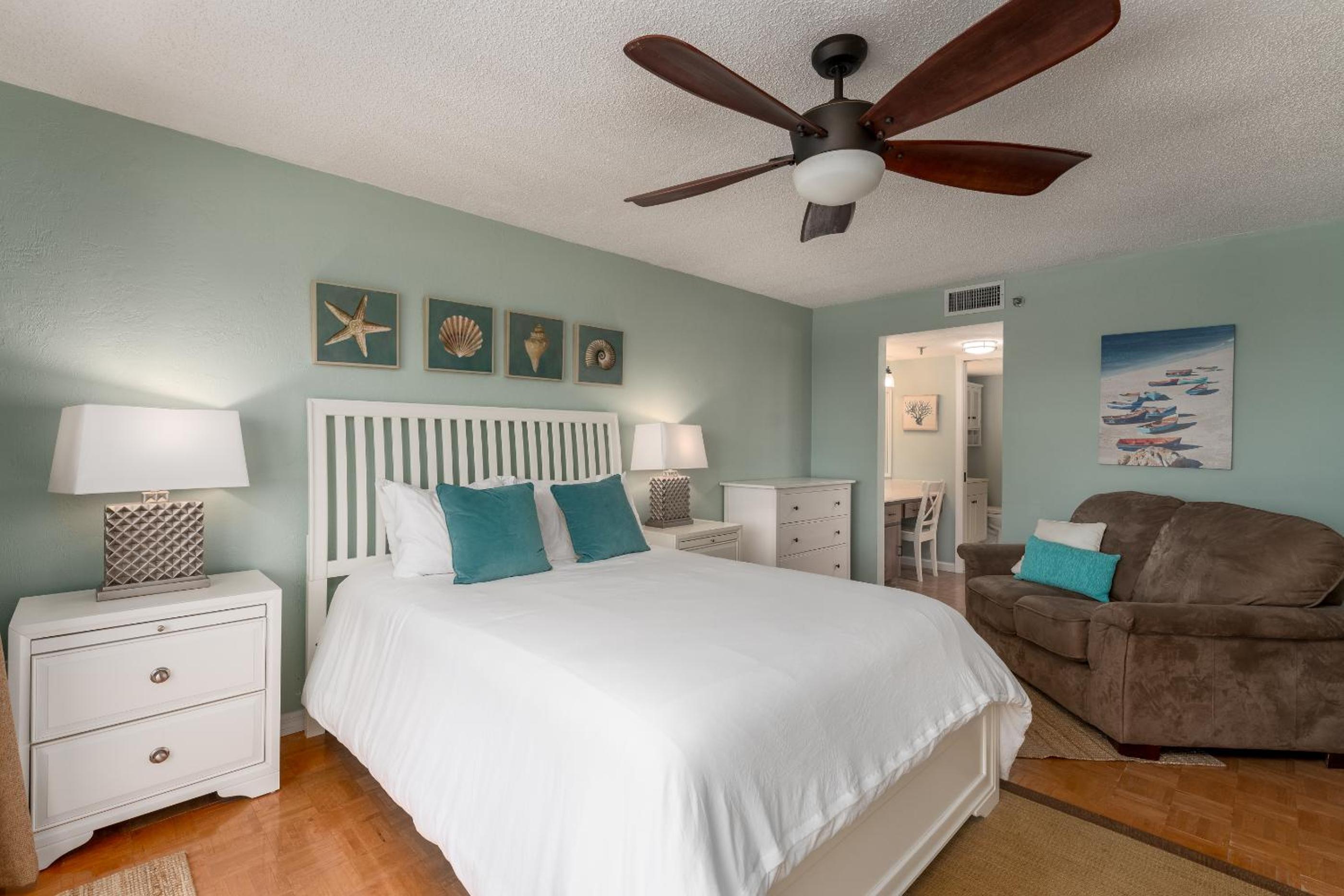 Beach views with top complex amenities and covered parking! view 5