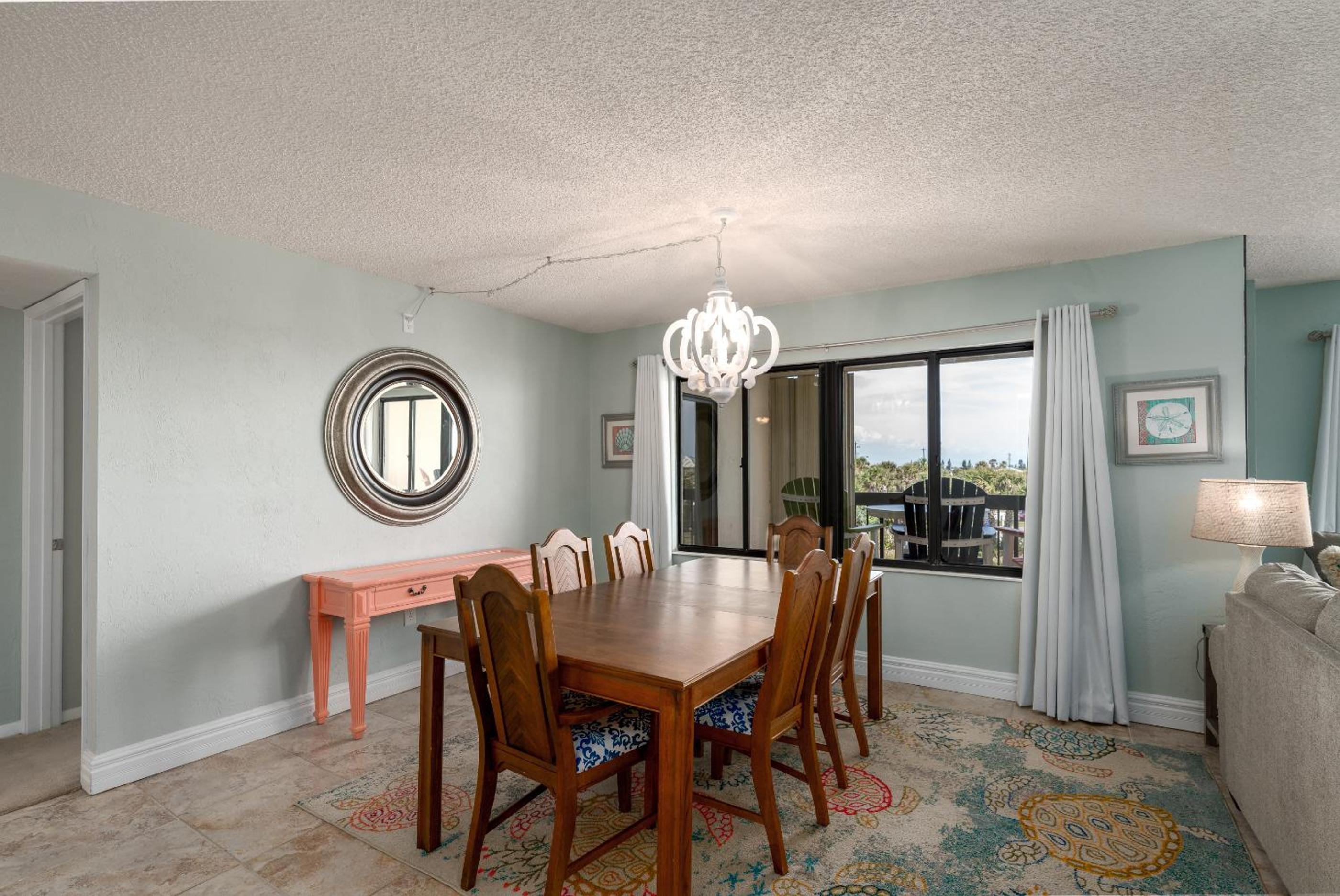 Fabulous ocean and beach views with top complex amenities