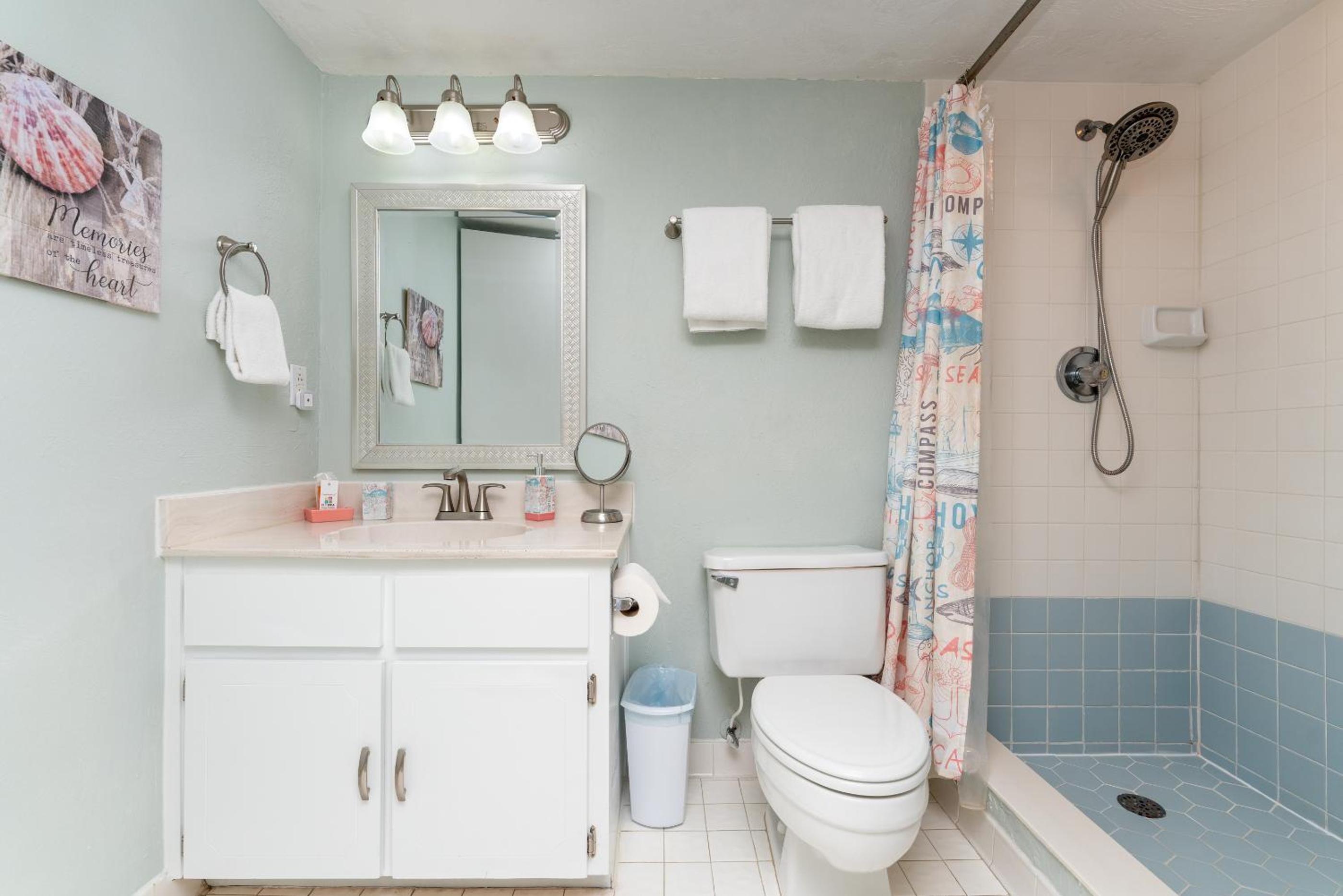 Fabulous ocean and beach views with top complex amenities