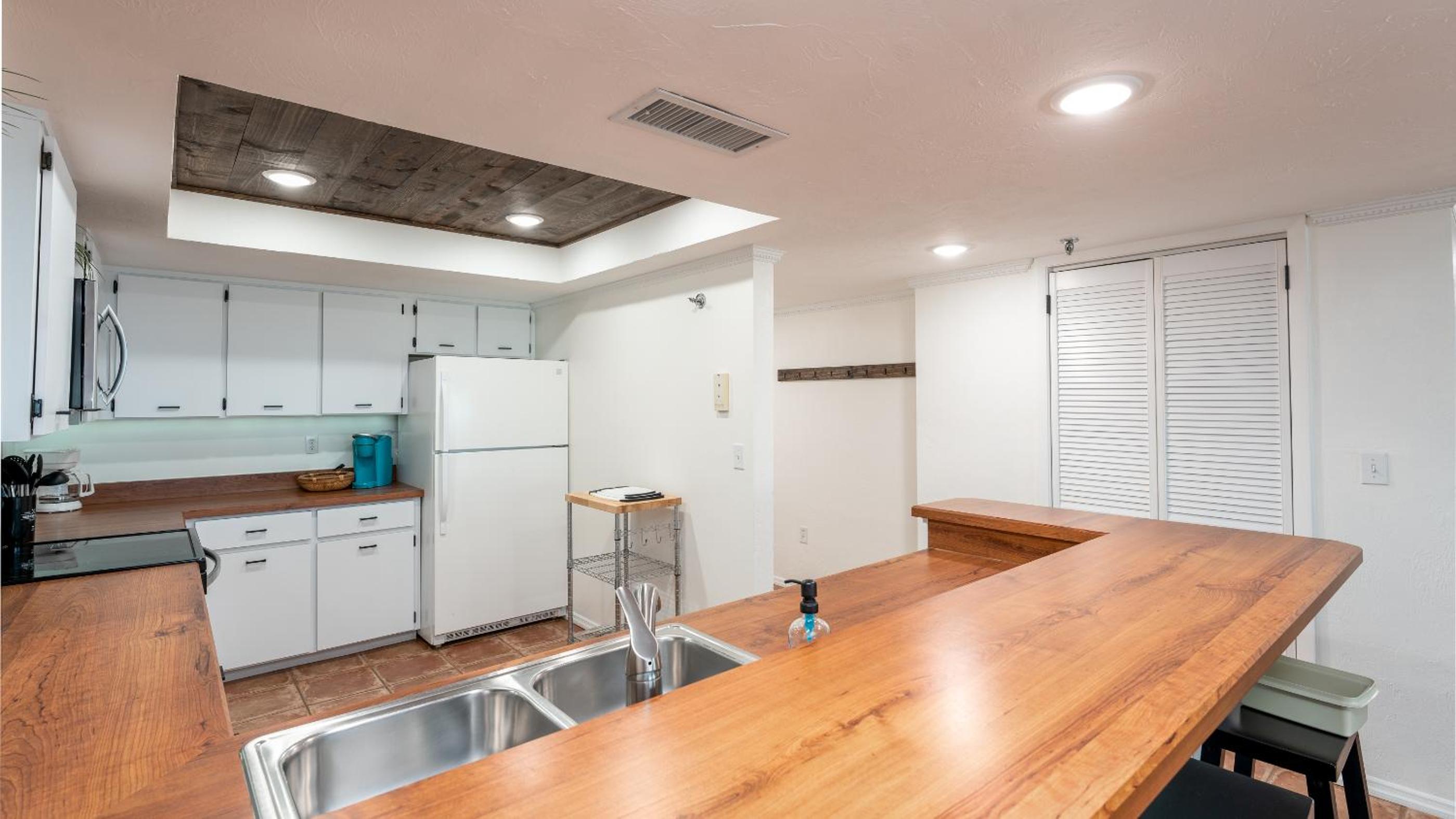 Oceanfront spectacular views with direct beach and pool access!