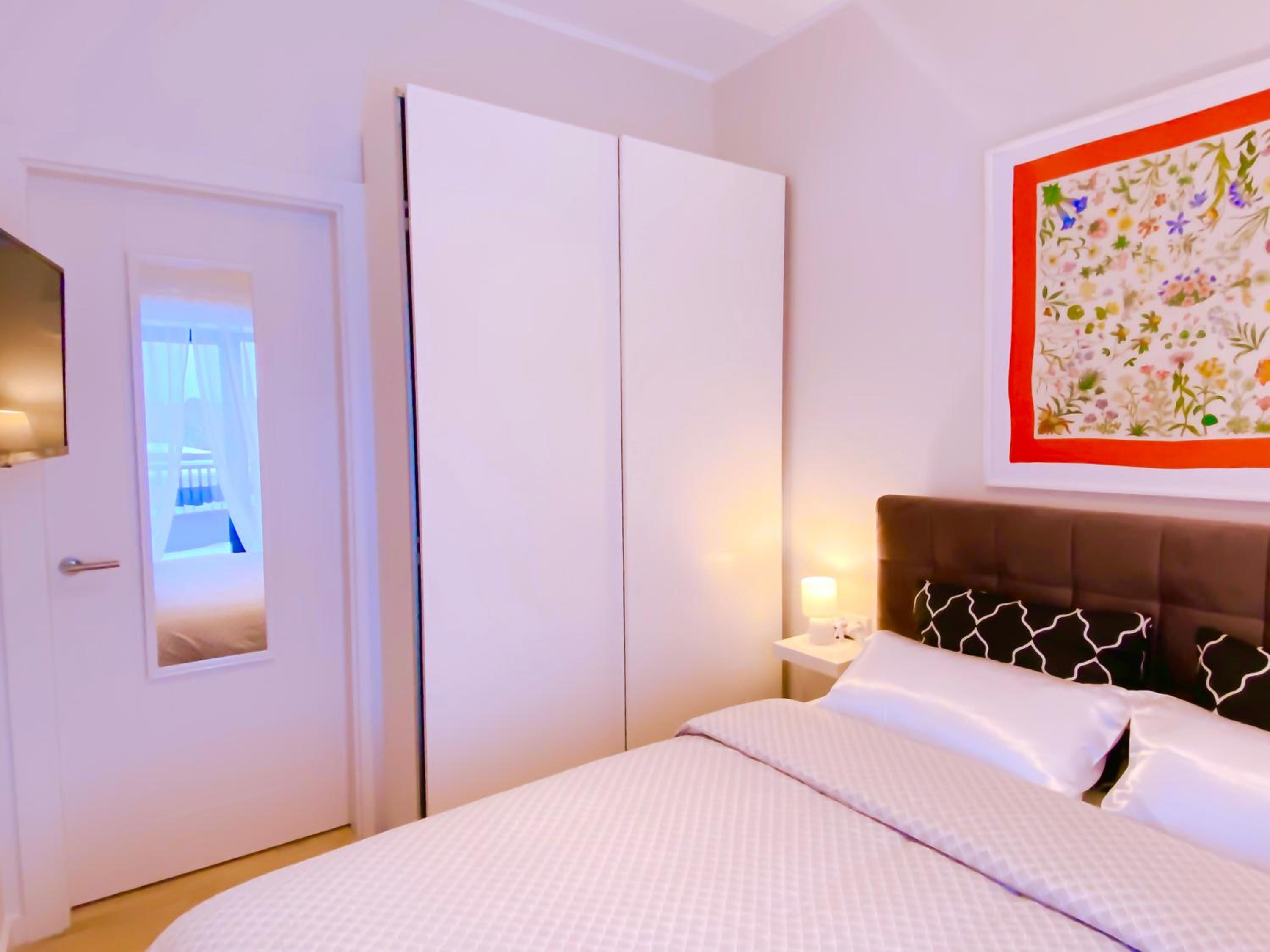 BellaVita Seaside Home view 2
