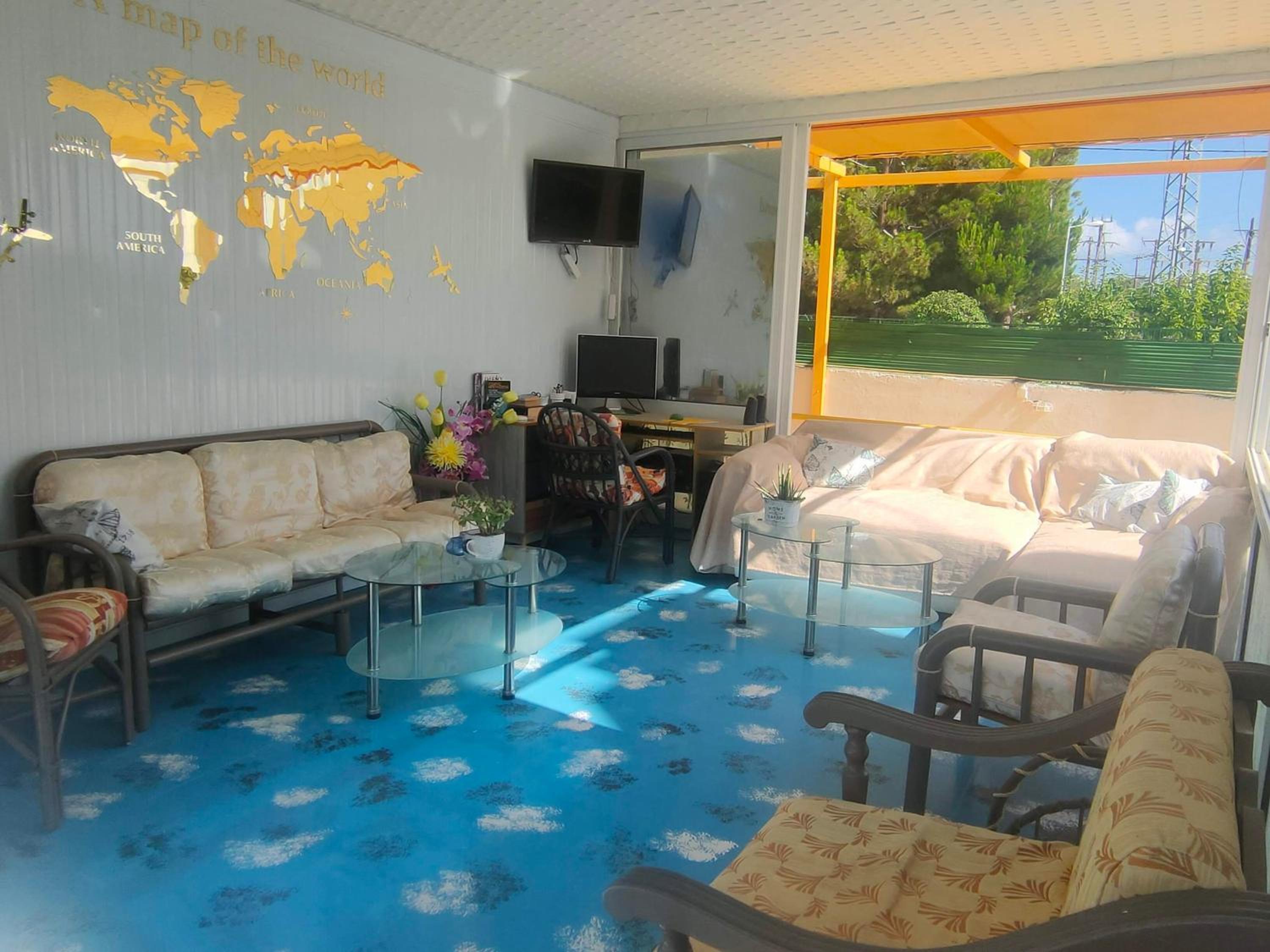 lounge