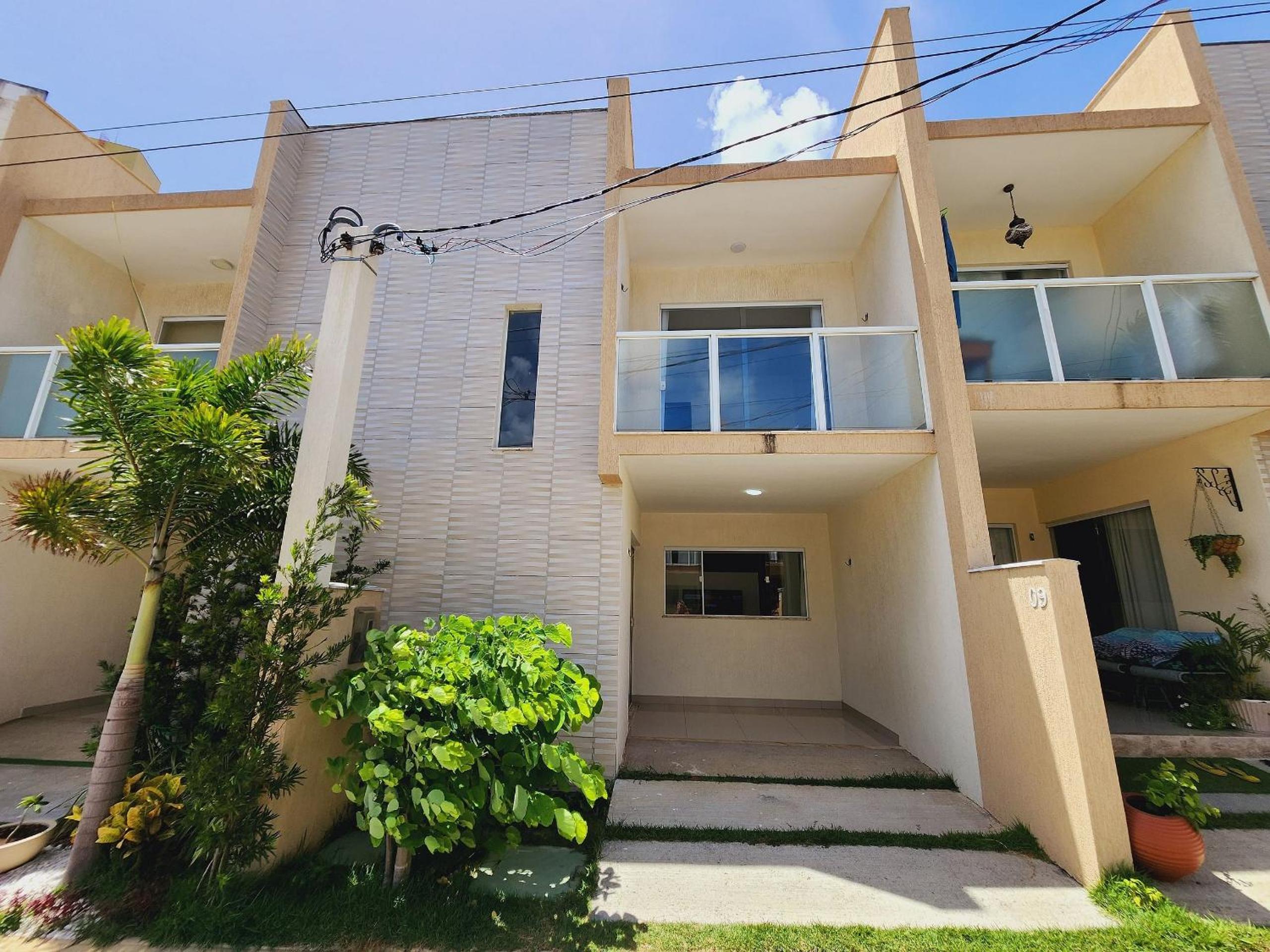 JPN09 - Duplex em cond. fechado próx. à praia