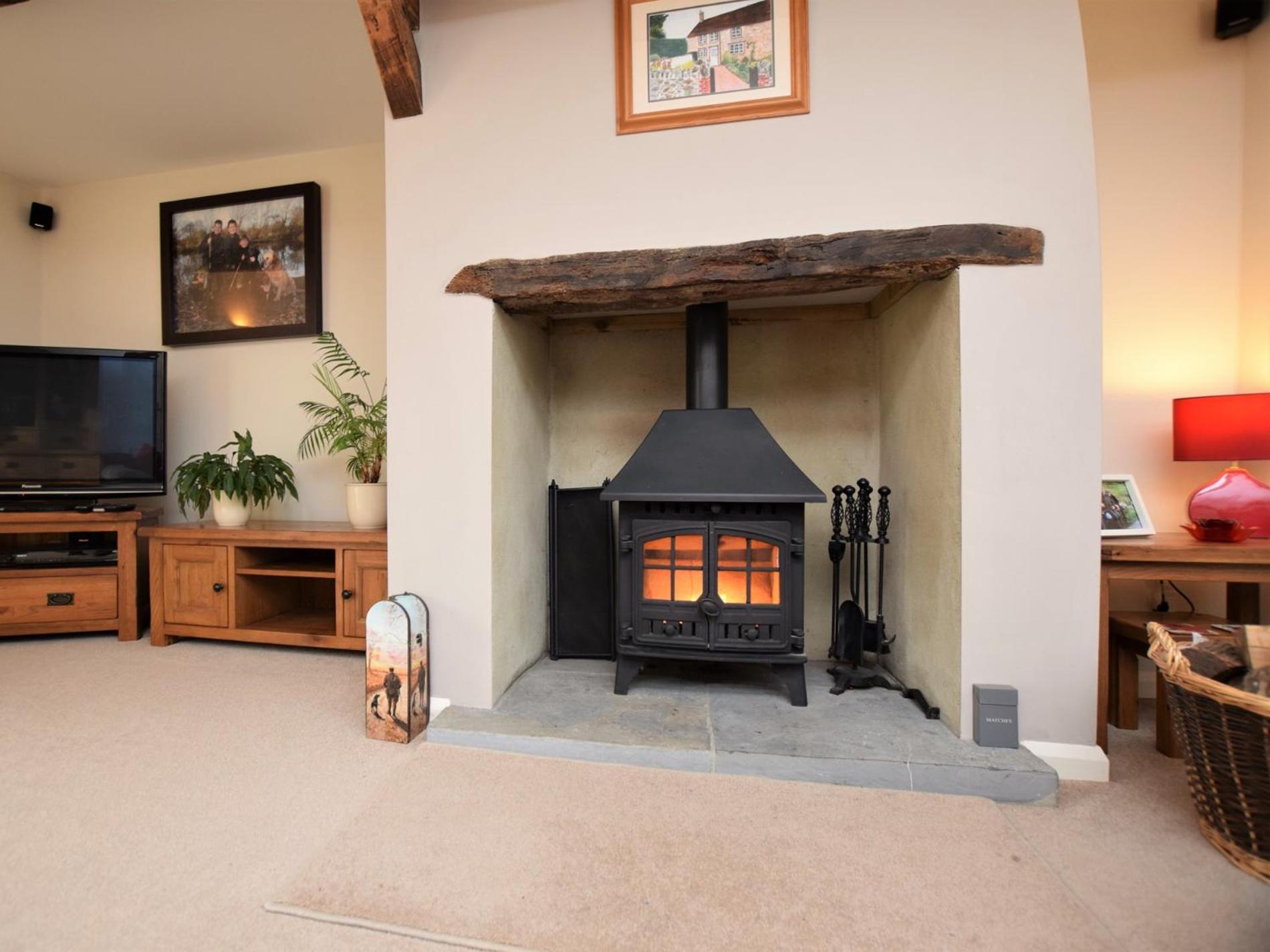 3 Bed in Chard oc-barra view 5