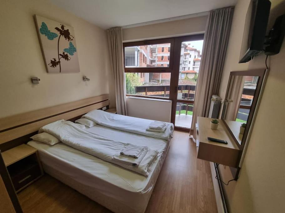 Domo 12 Belmont, Bansko