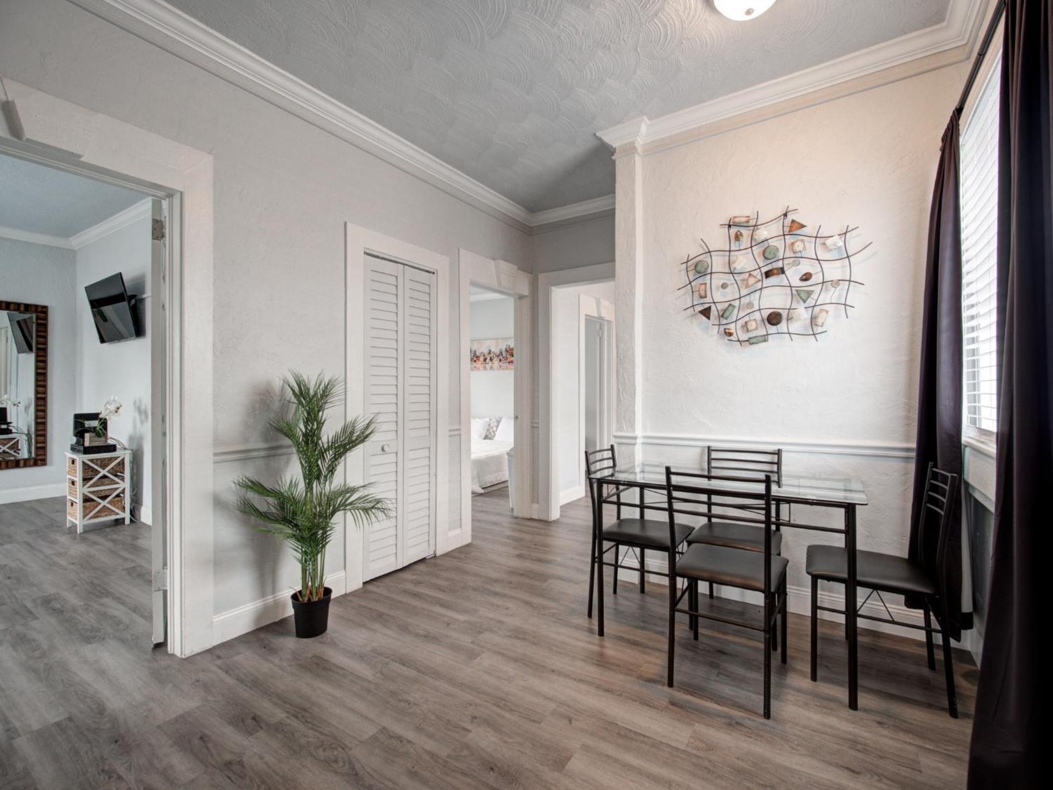Modern Westshore