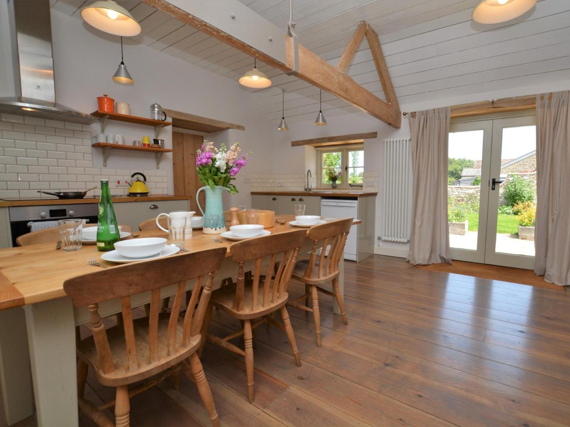 3 Bed in Sturminster Newton oc-cowob view 2