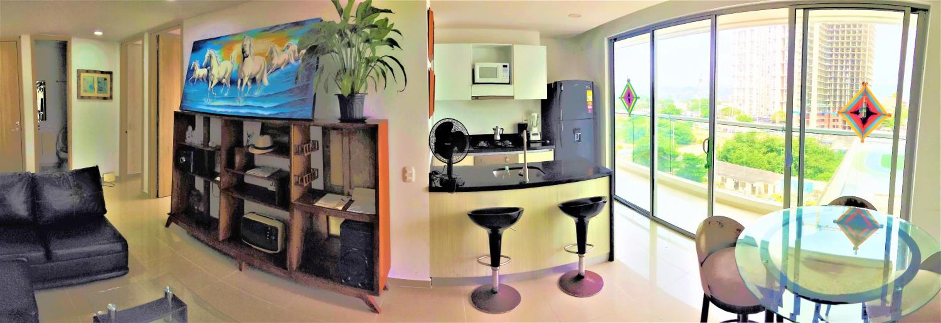 84 2BD 2 BA New building with amenities, ten blocks walled city one to the beach
