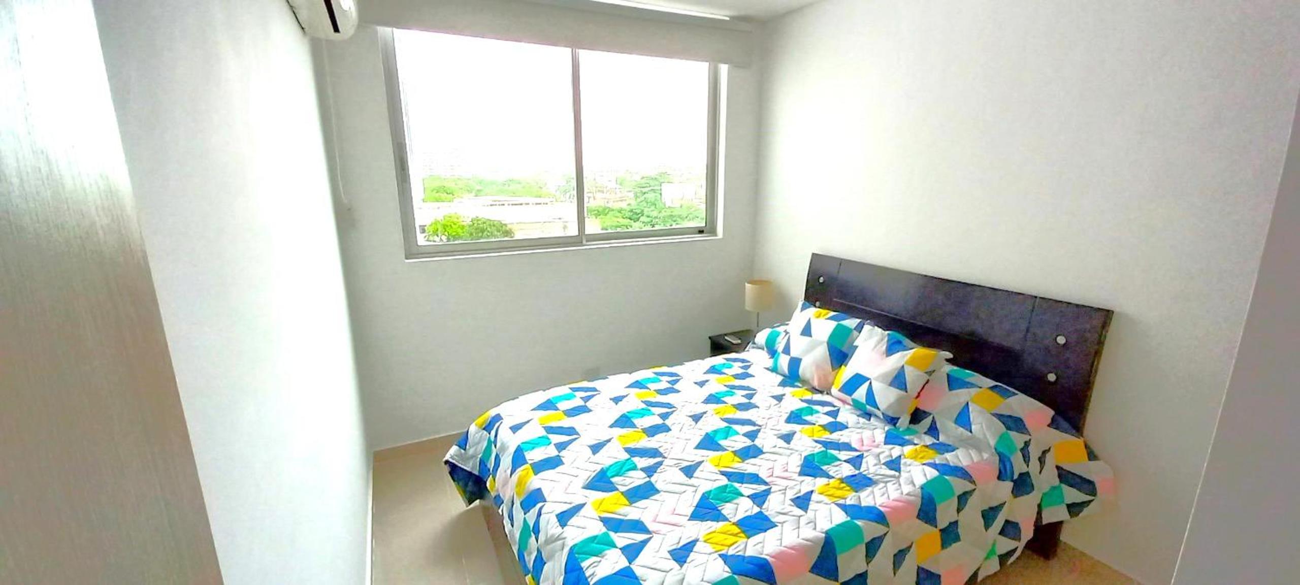 84 2BD 2 BA New building with amenities, ten blocks walled city one to the beach