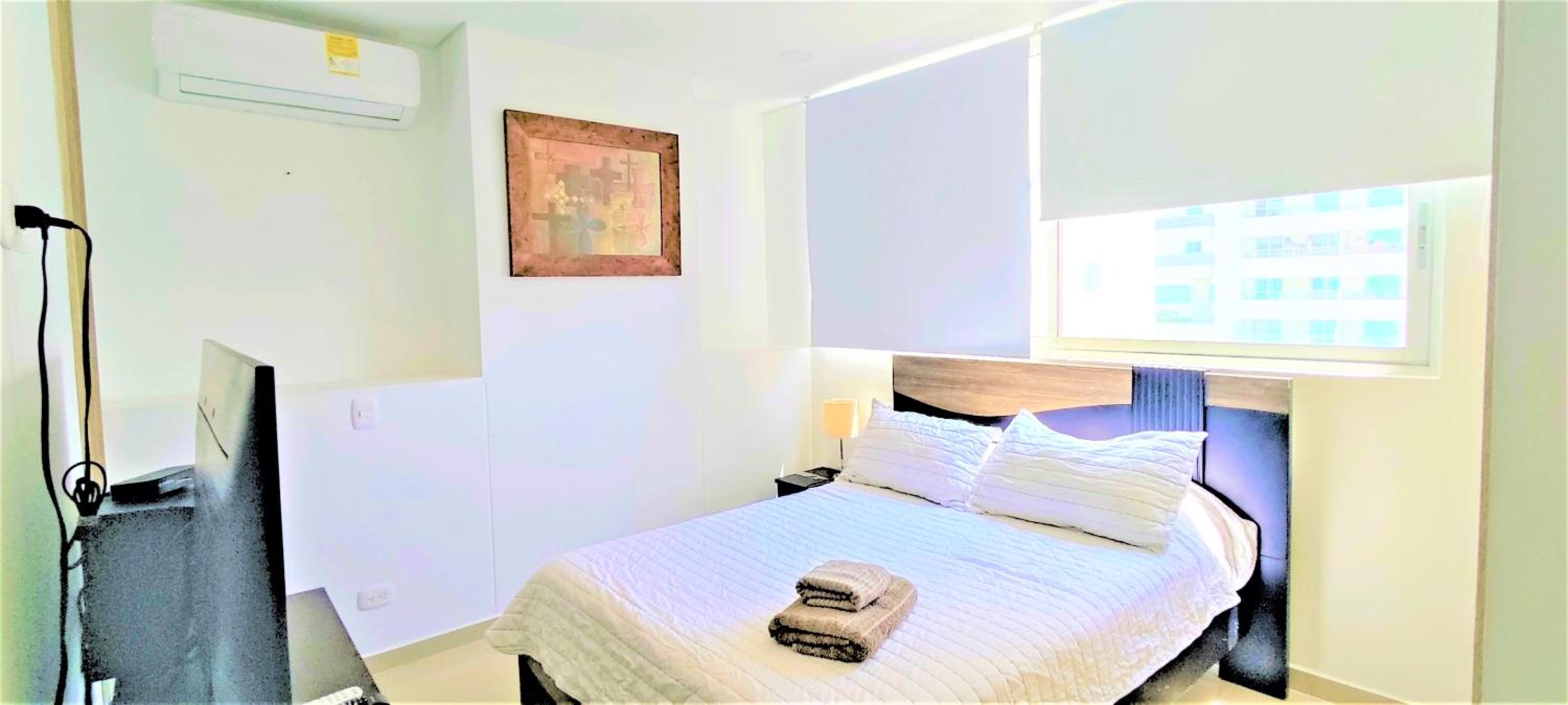 84 2BD 2 BA New building with amenities, ten blocks walled city one to the beach