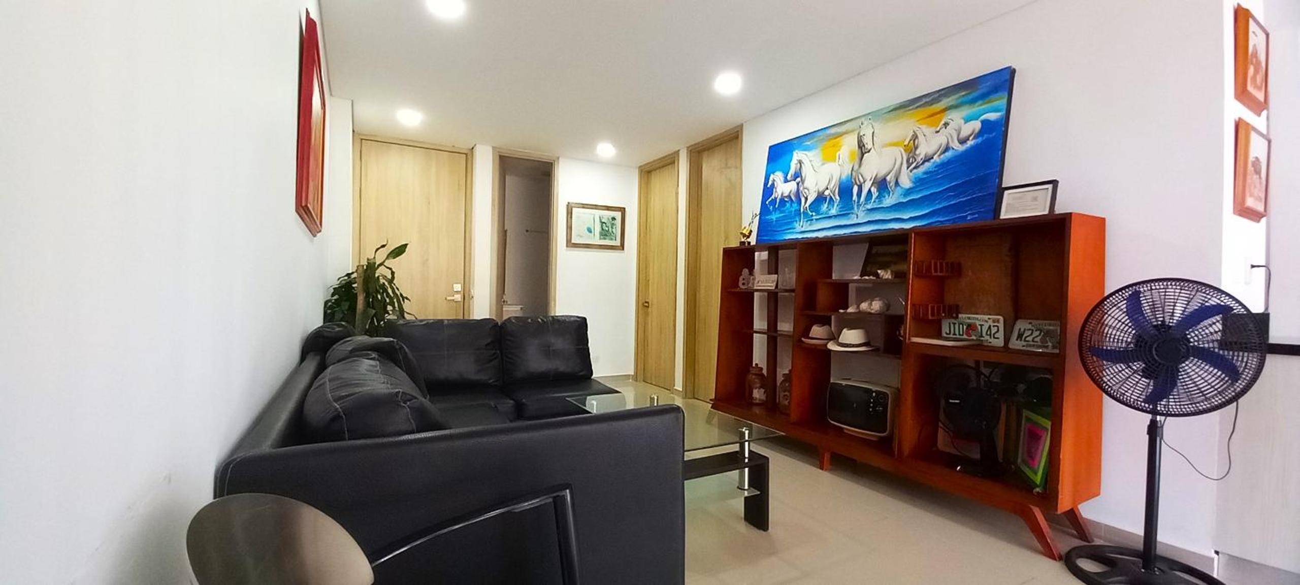 84 2BD 2 BA New building with amenities, ten blocks walled city one to the beach