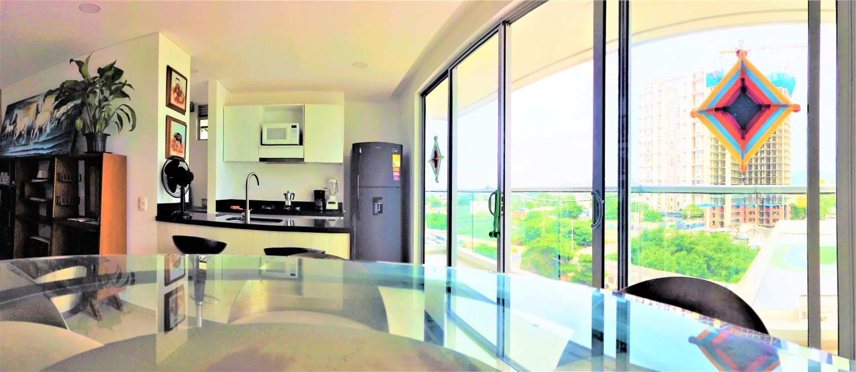 84 2BD 2 BA New building with amenities, ten blocks walled city one to the beach