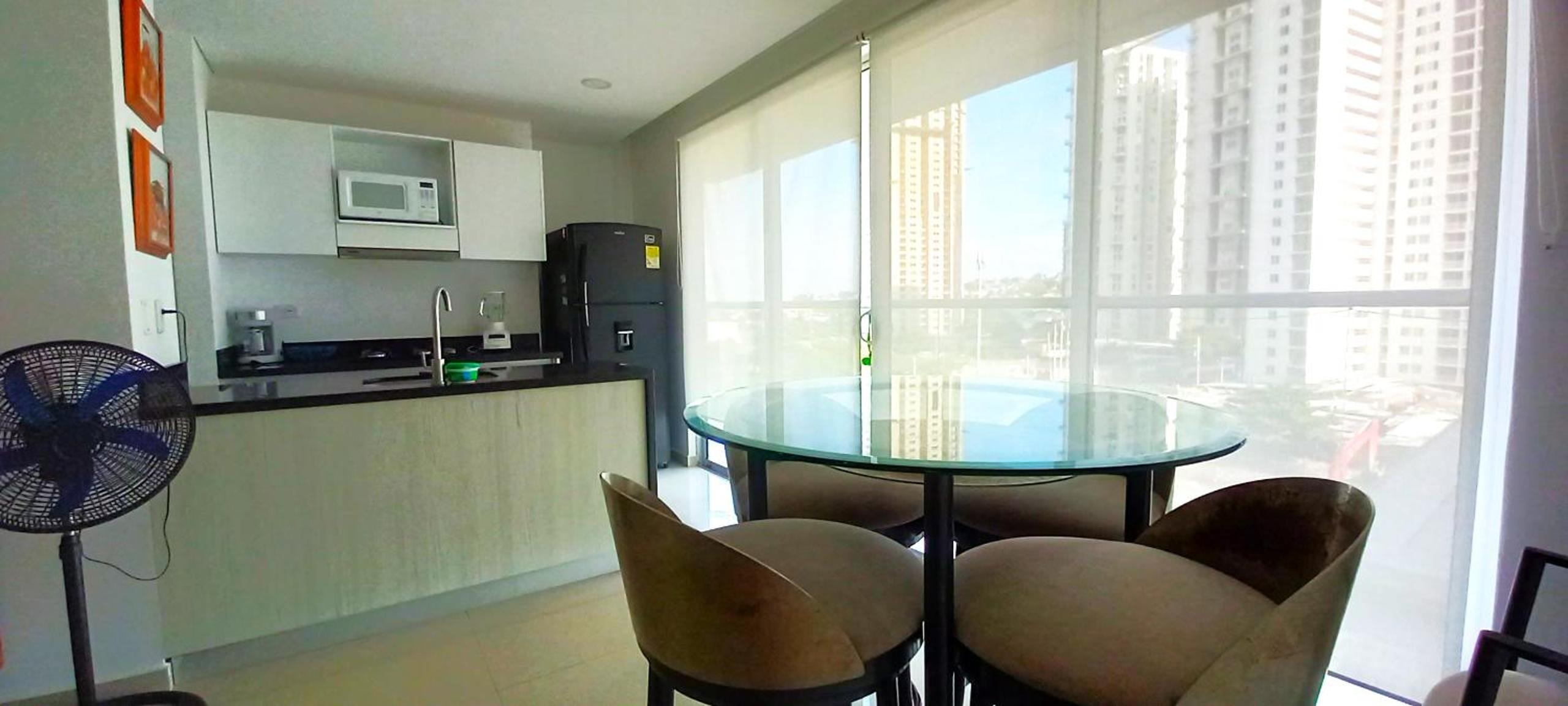 84 2BD 2 BA New building with amenities, ten blocks walled city one to the beach