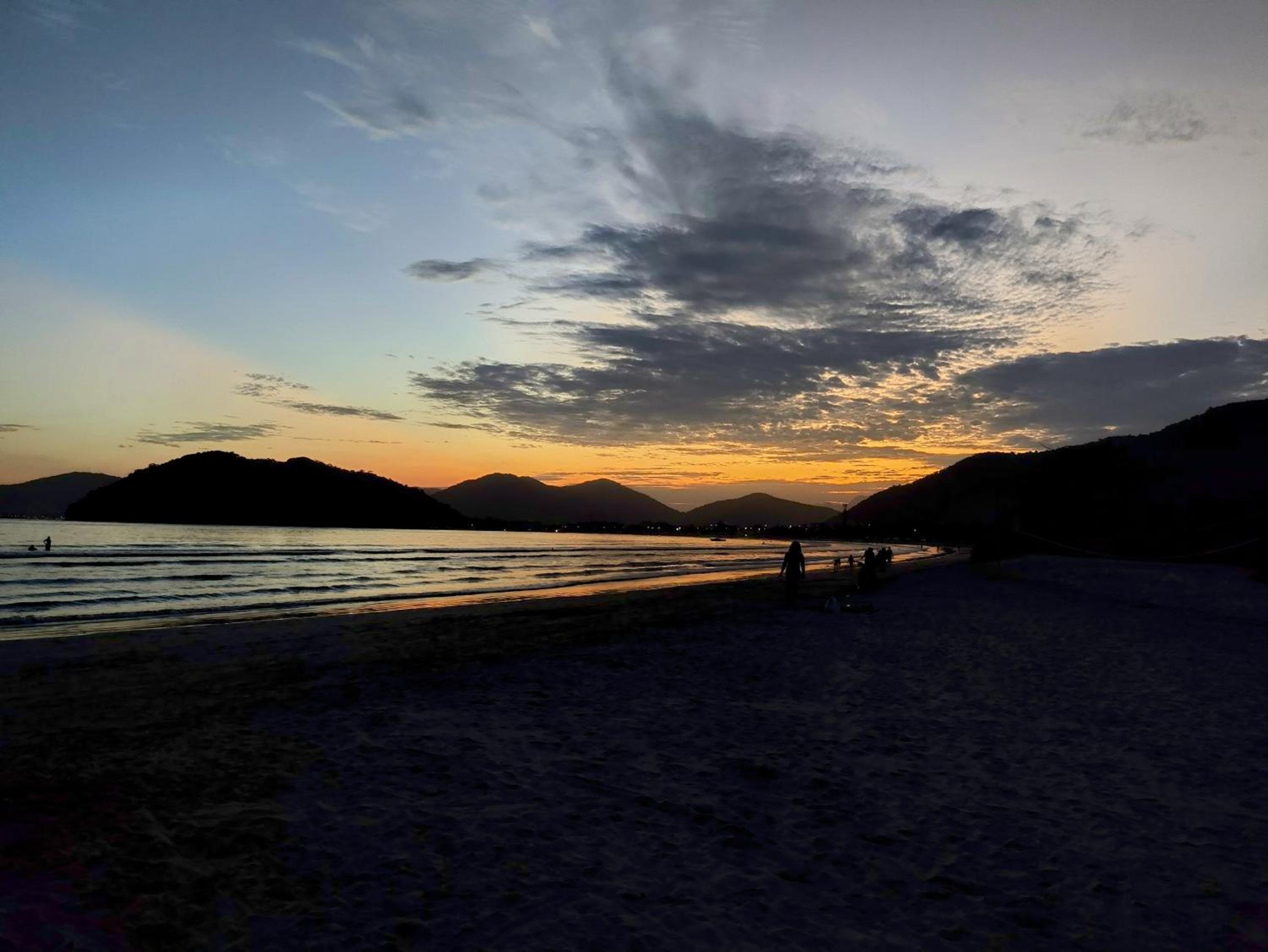 AP em frente à praia em Ubatuba: Perequê Açu.