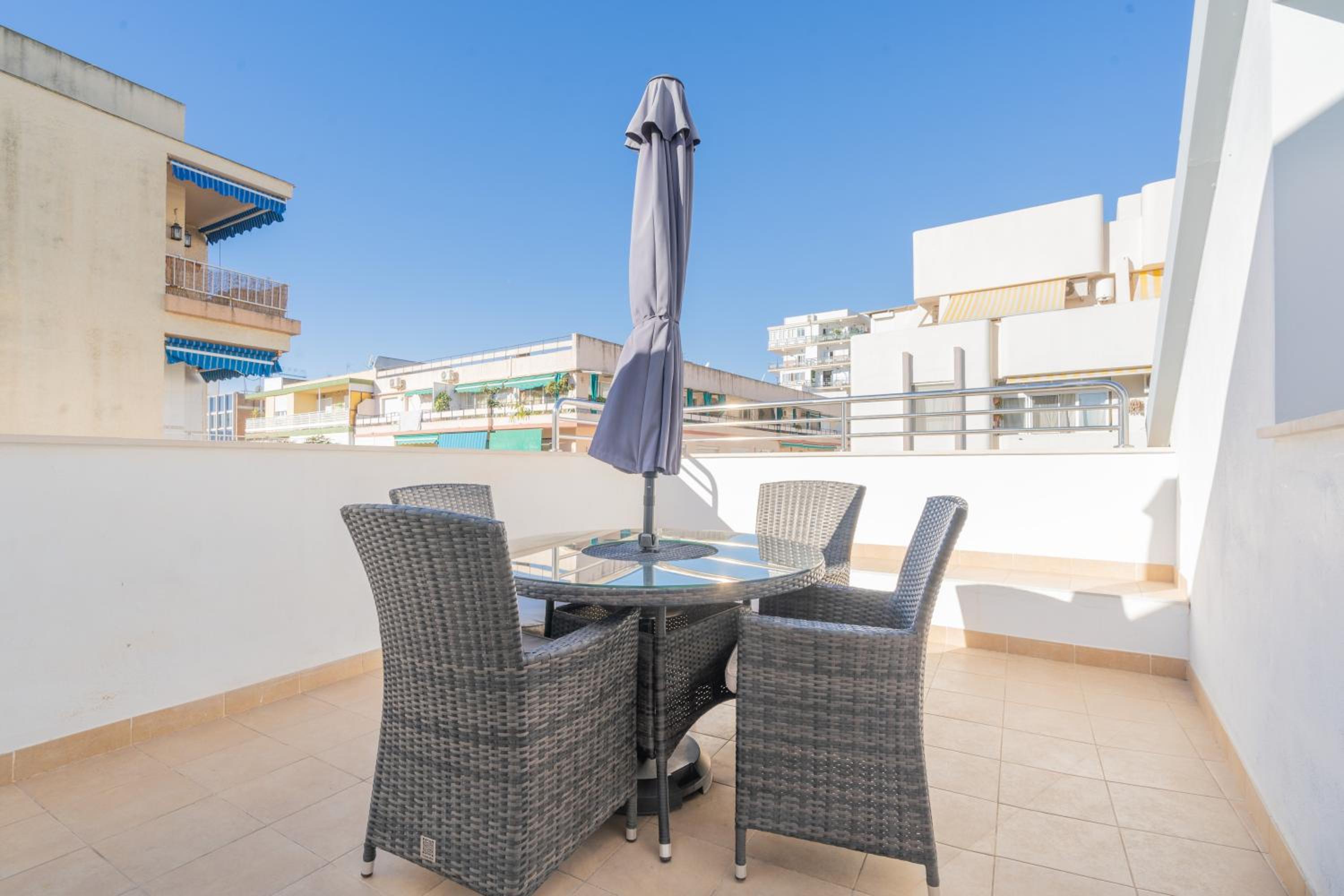 Apartamentos Castillo by Sur Suites
