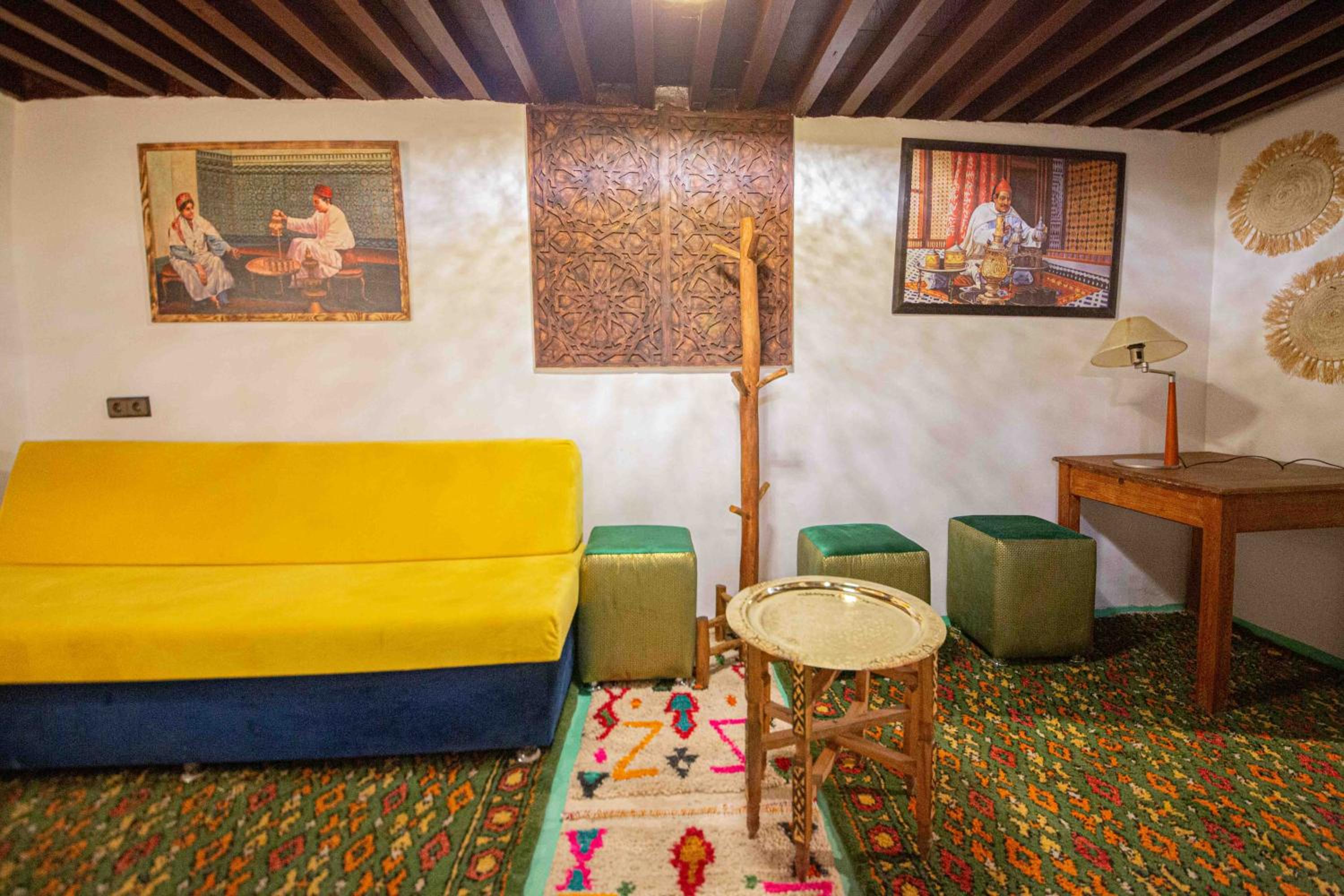 lounge