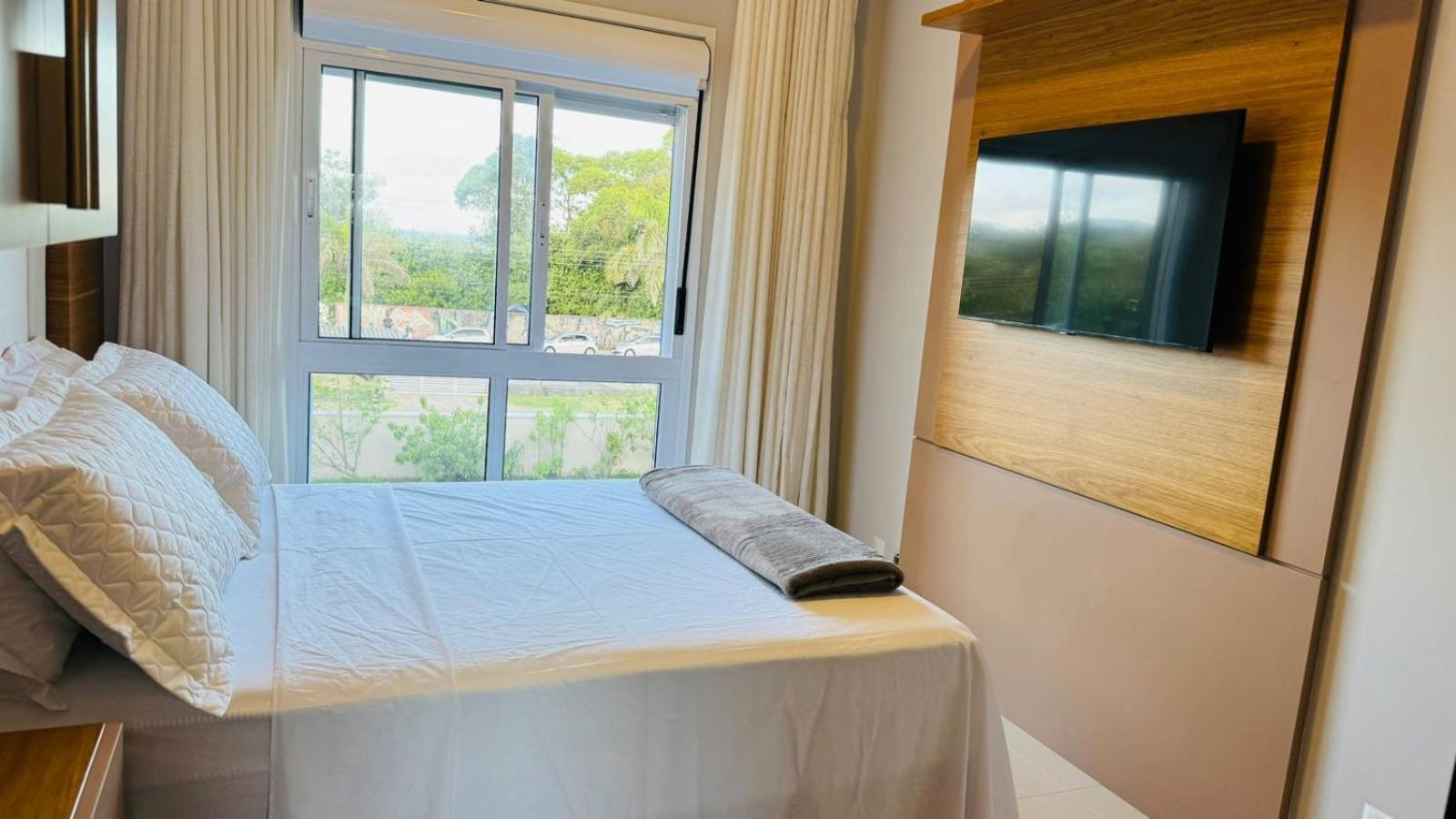 Lindo apartamento frente mar em condomínio club