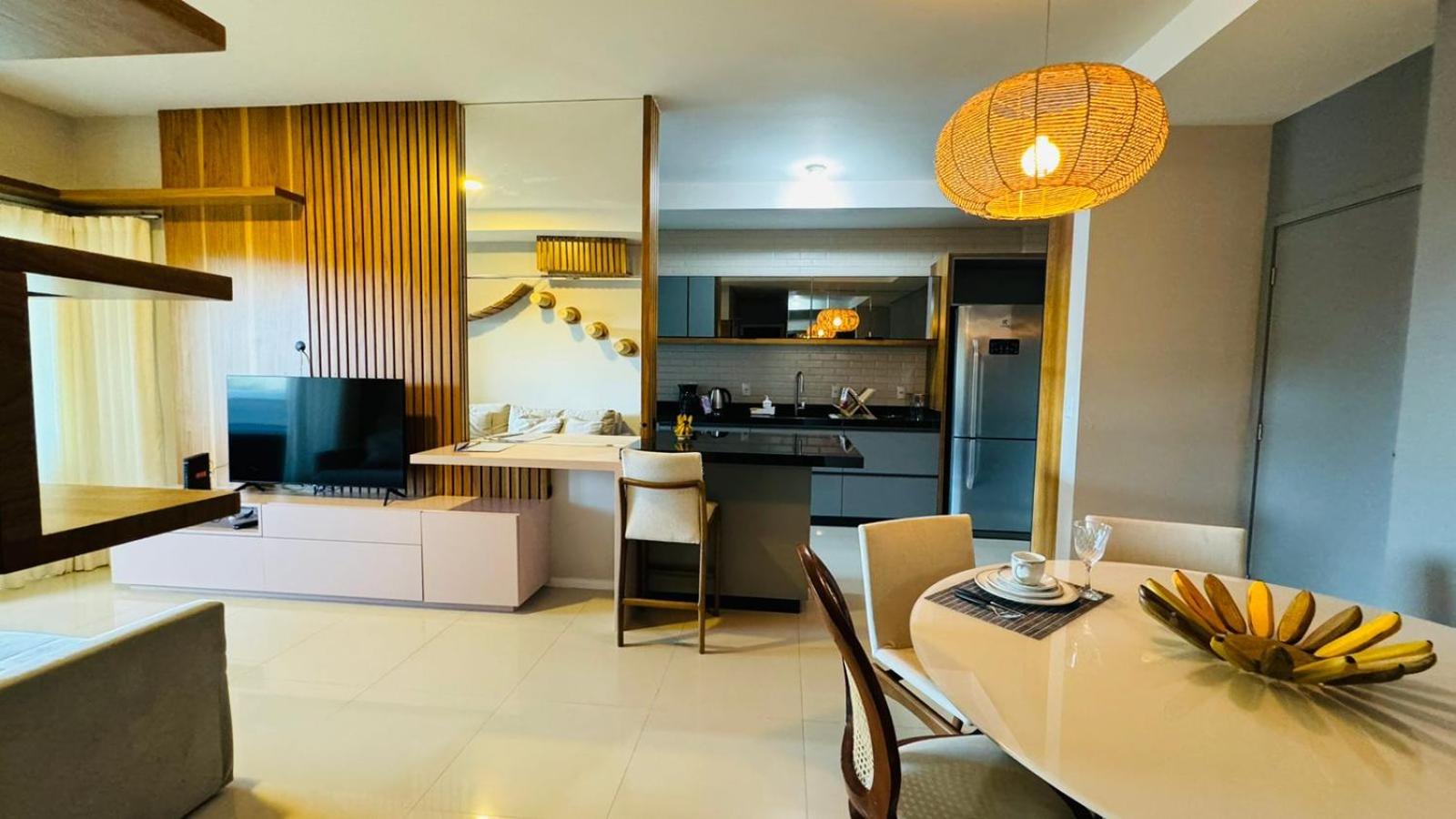 Lindo apartamento frente mar em condomínio club